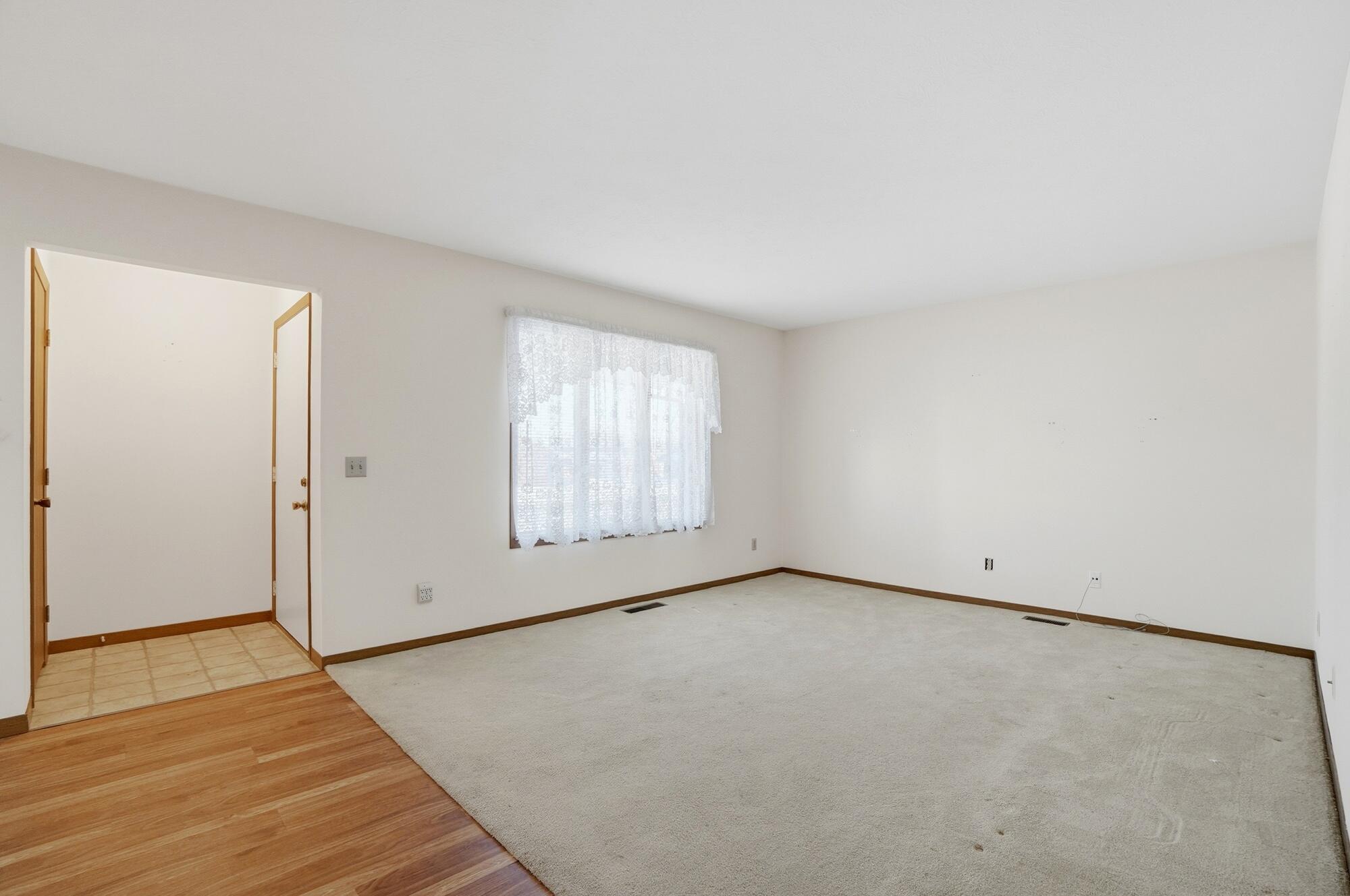 3031 Bradford Drive, Springfield, Ohio 45503