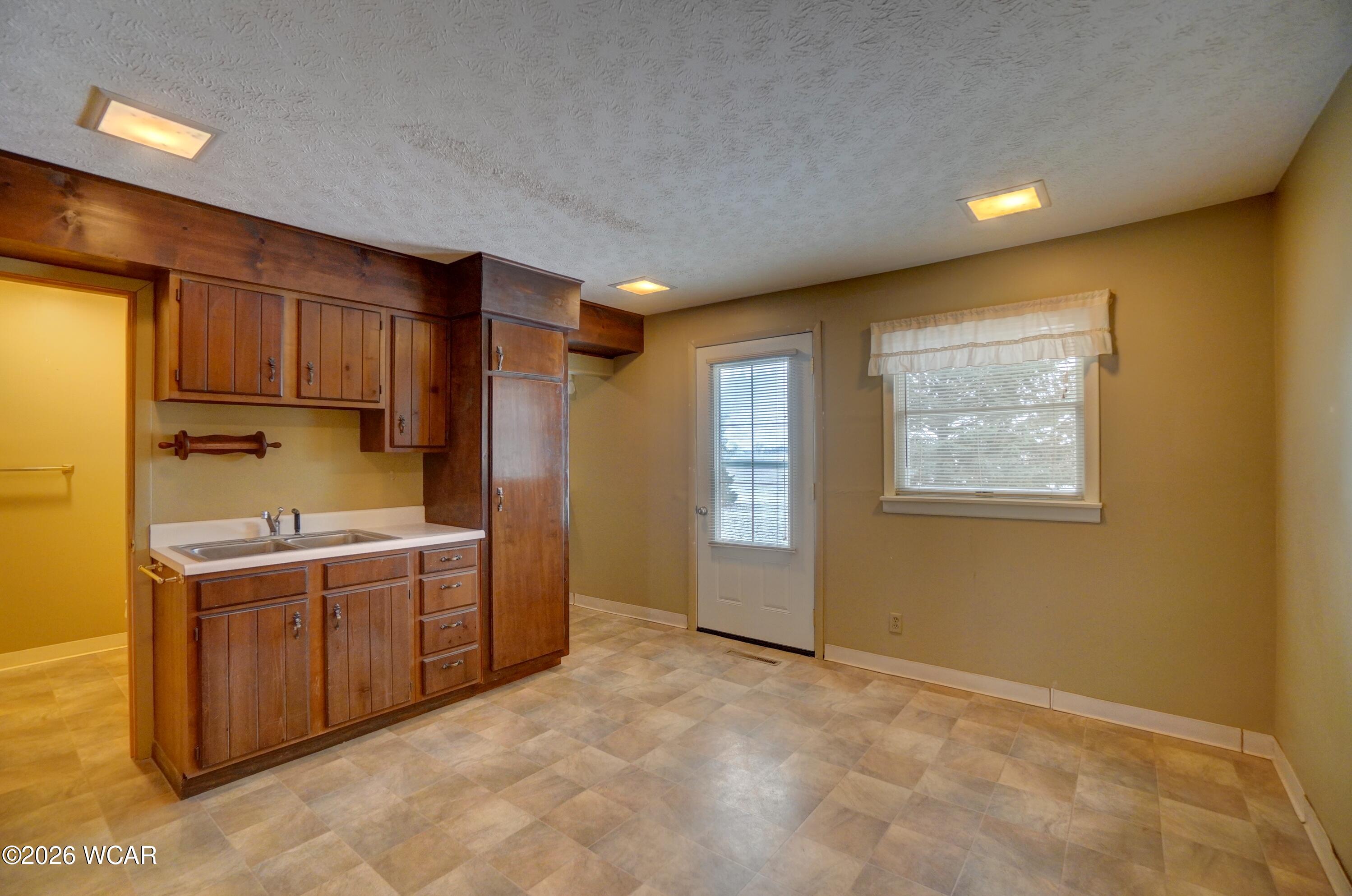 8626 County Road 175, Kenton, Ohio