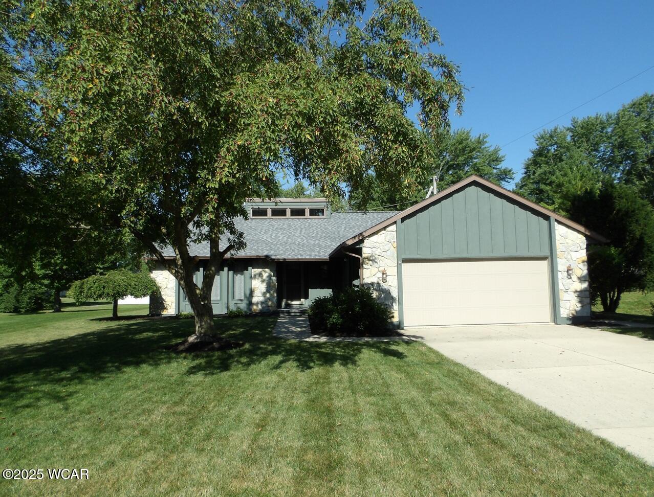 3648 Hiawatha Trail, Lima, Ohio