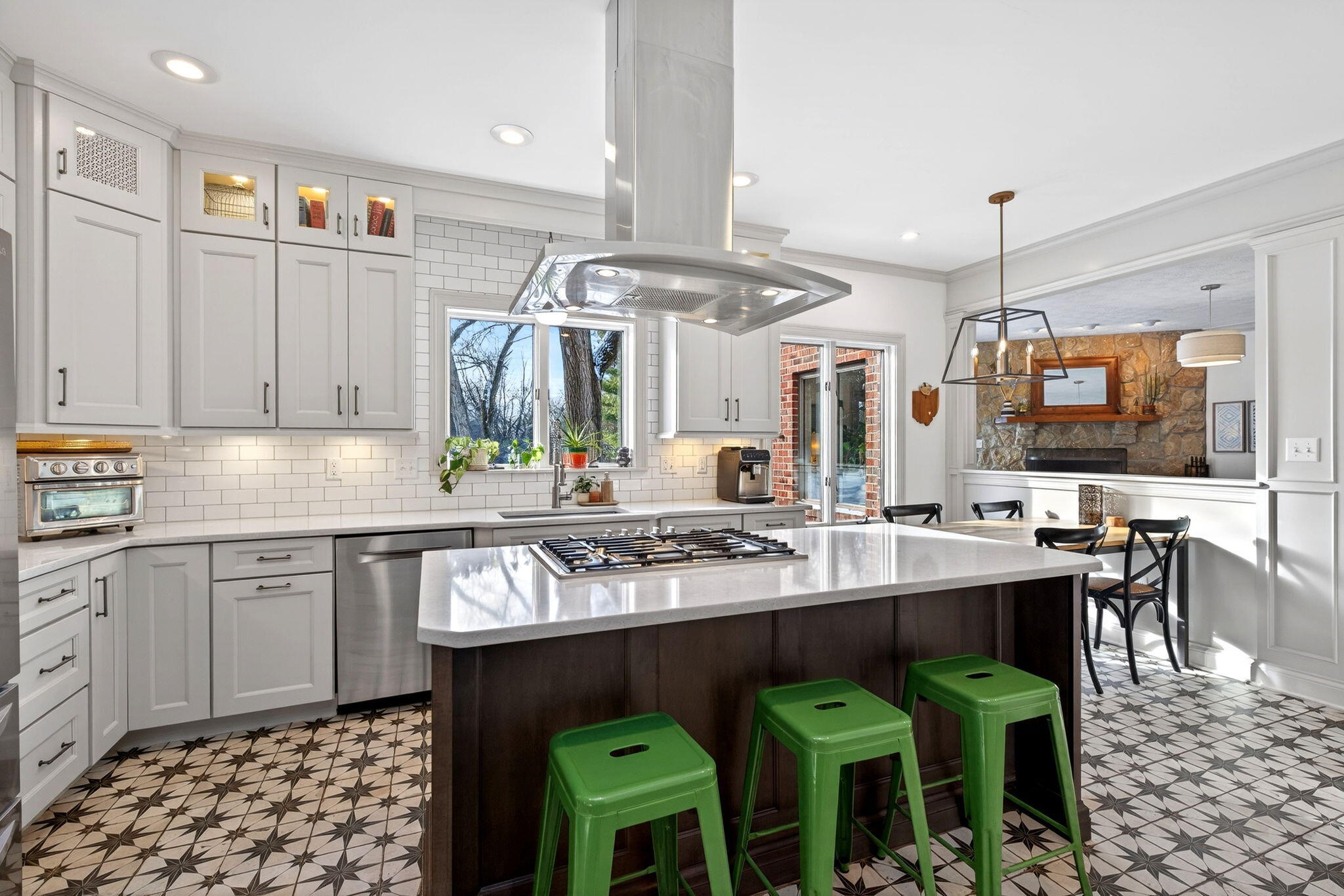 1300 Ginghamsburg Road, Tipp City, Ohio 45371