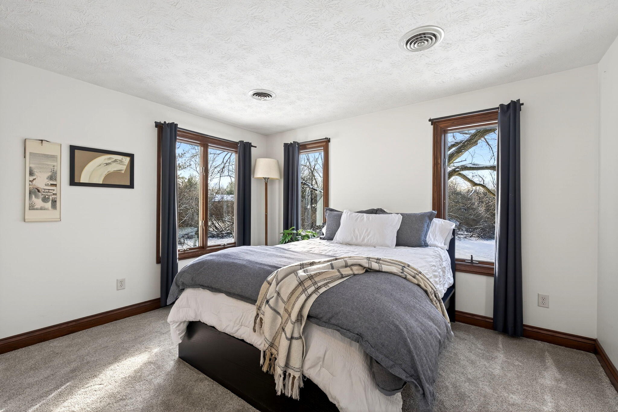 1300 Ginghamsburg Road, Tipp City, Ohio 45371