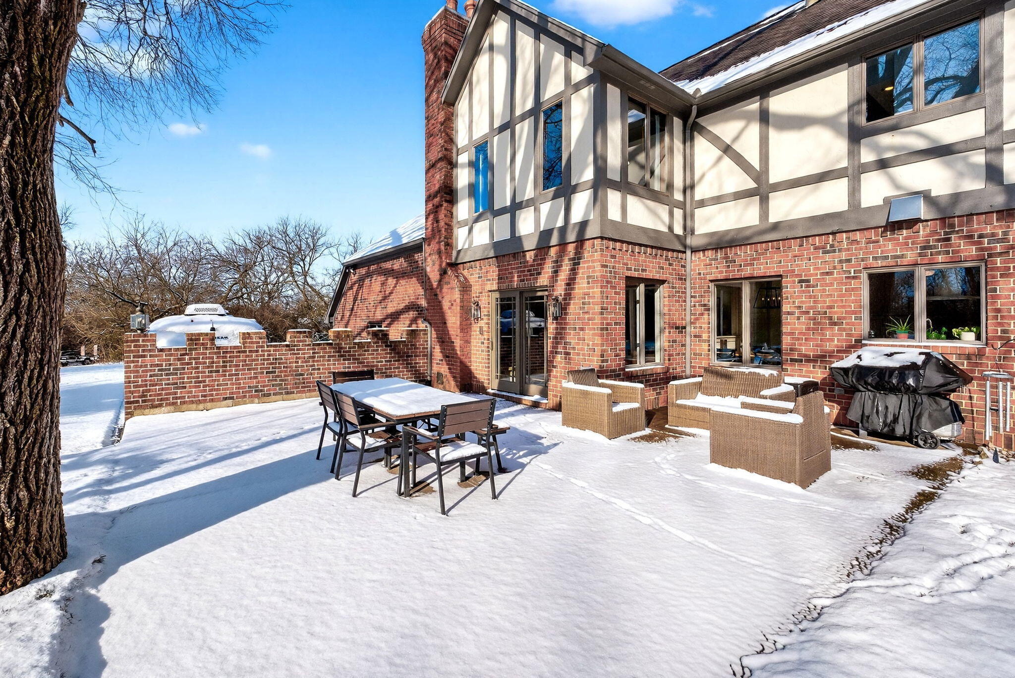 1300 Ginghamsburg Road, Tipp City, Ohio 45371