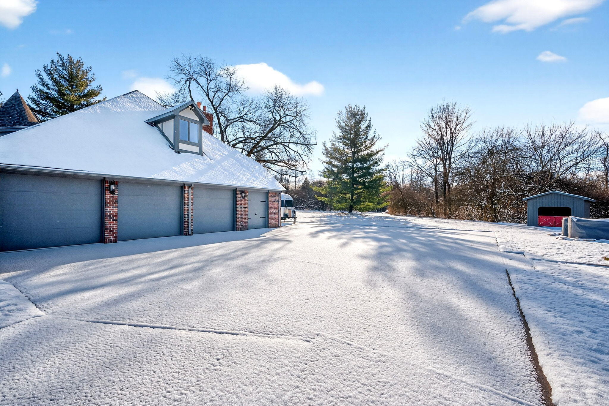 1300 Ginghamsburg Road, Tipp City, Ohio 45371