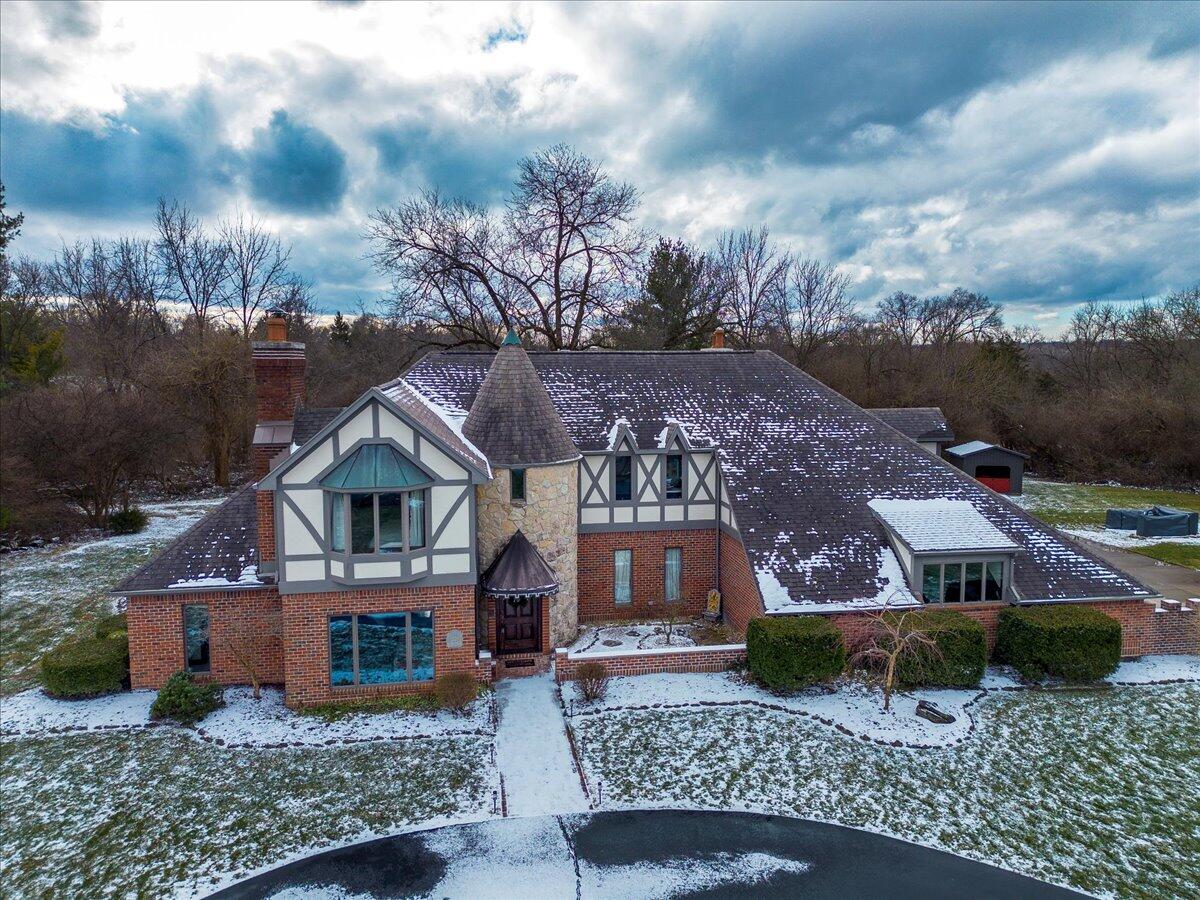 1300 Ginghamsburg Road, Tipp City, Ohio 45371