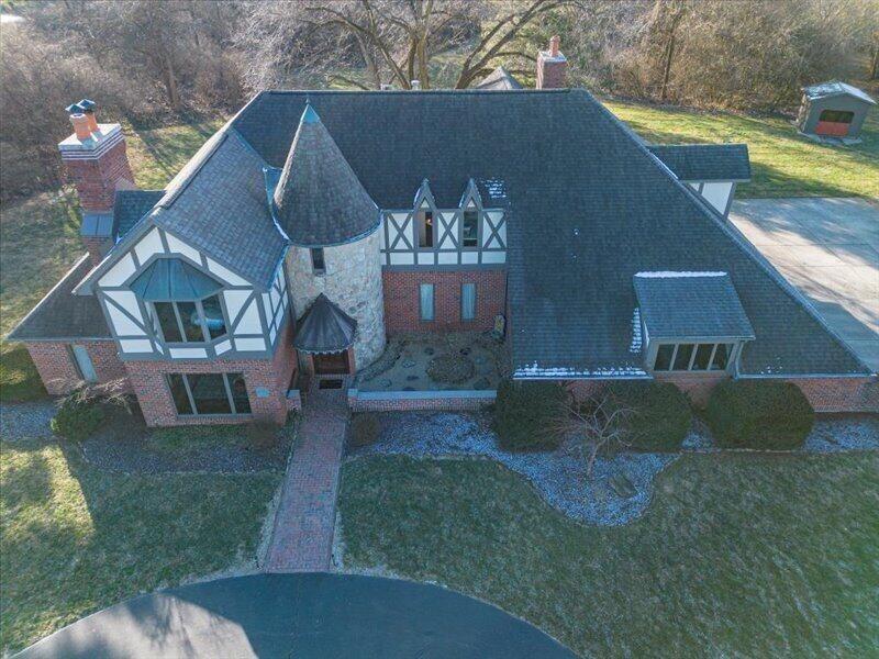 1300 Ginghamsburg Road, Tipp City, Ohio 45371