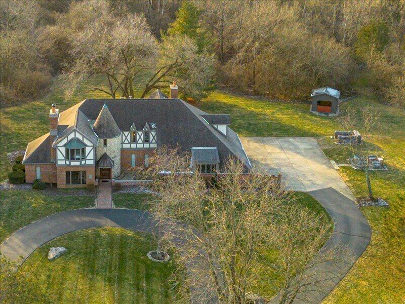 1300 Ginghamsburg Road, Tipp City, Ohio 45371