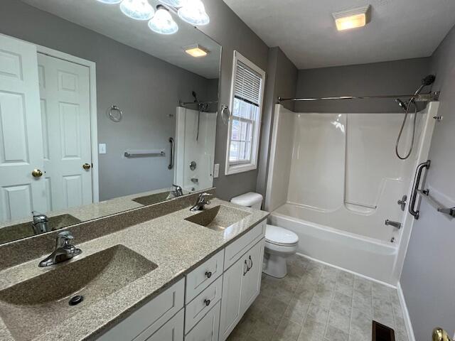 1005 Christine Lane, Piqua, Ohio 45356