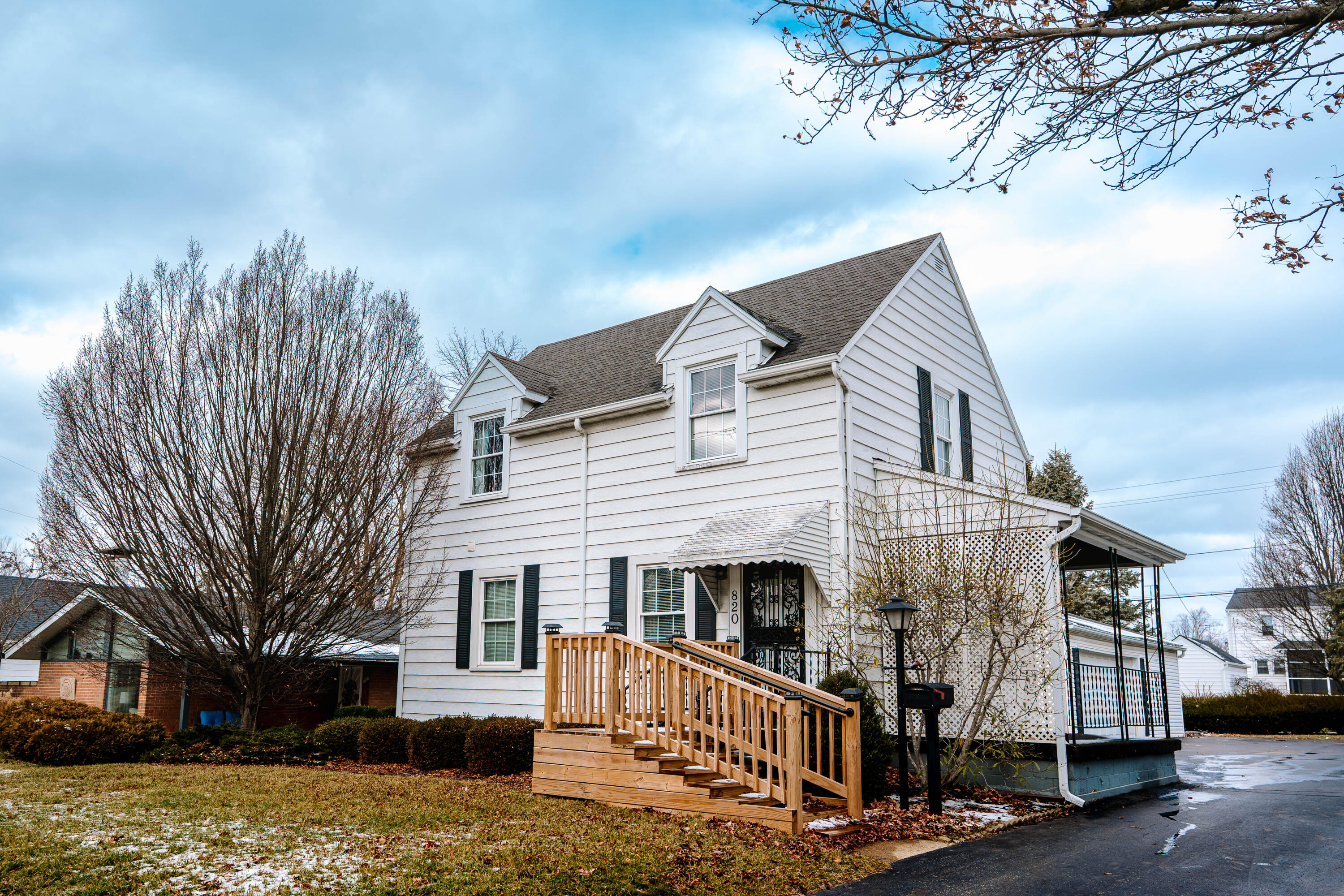 820 1st Street, Springfield, Ohio 45504