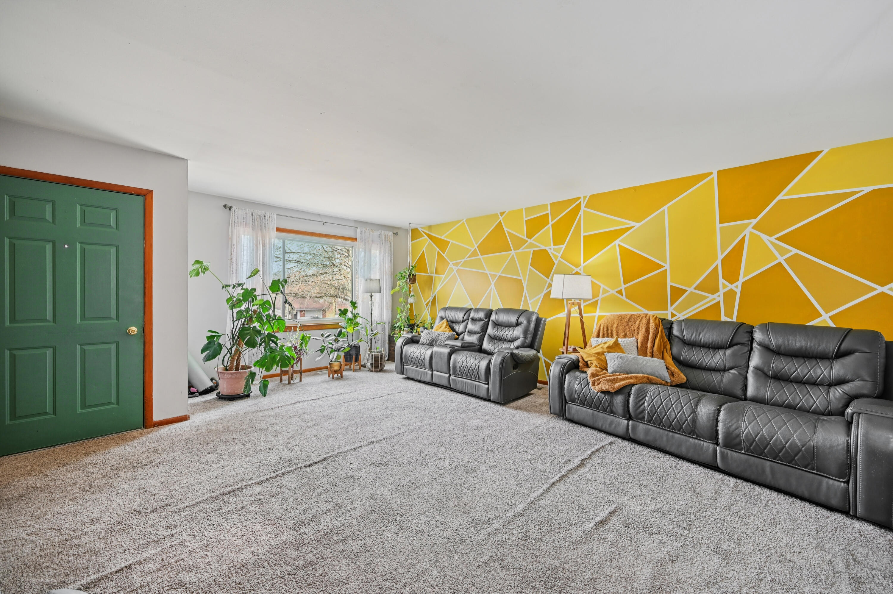 2076 Stowe Drive, Springfield, Ohio 45505