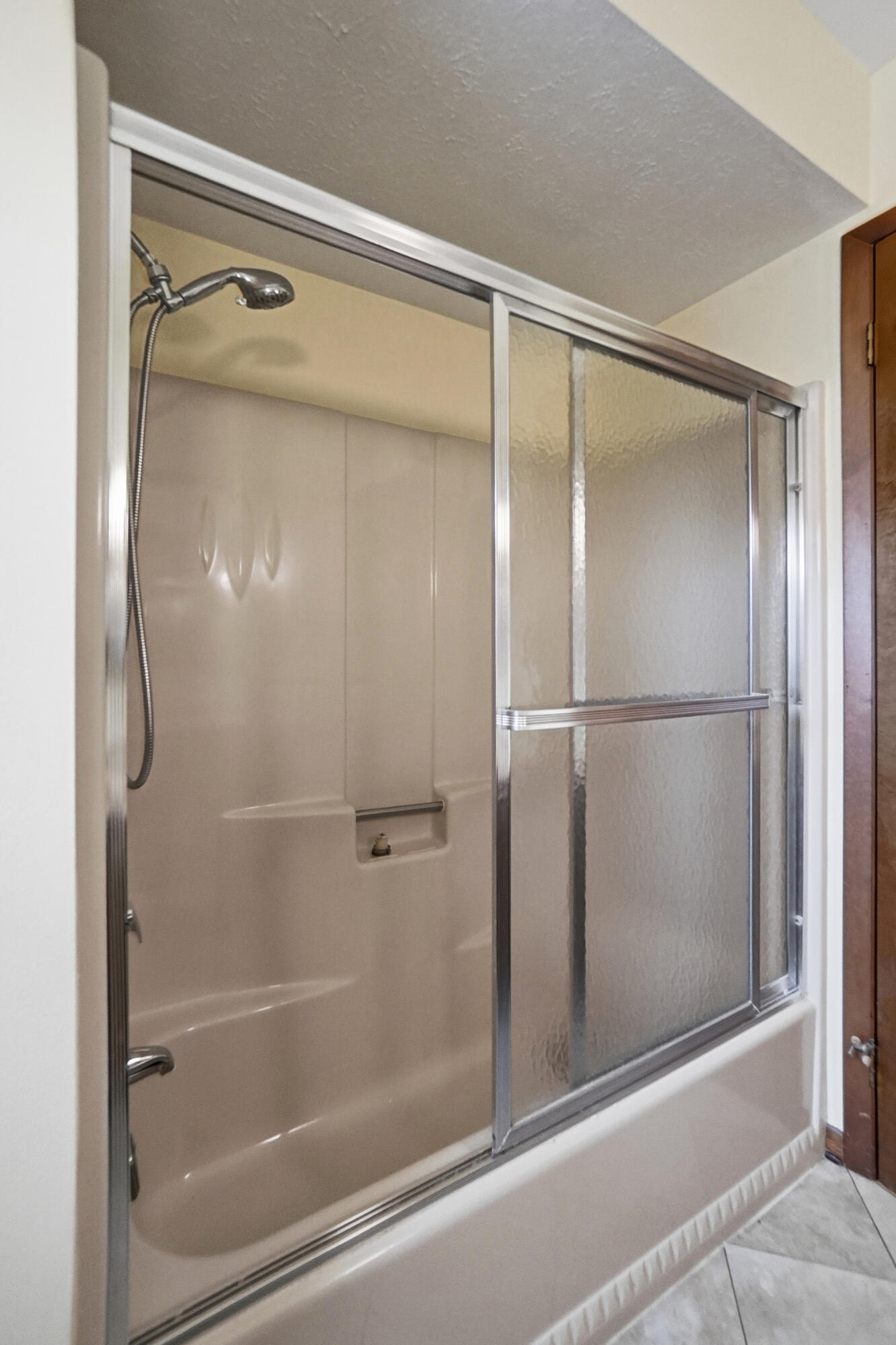 918 Carnation Drive, Wapakoneta, Ohio 45895