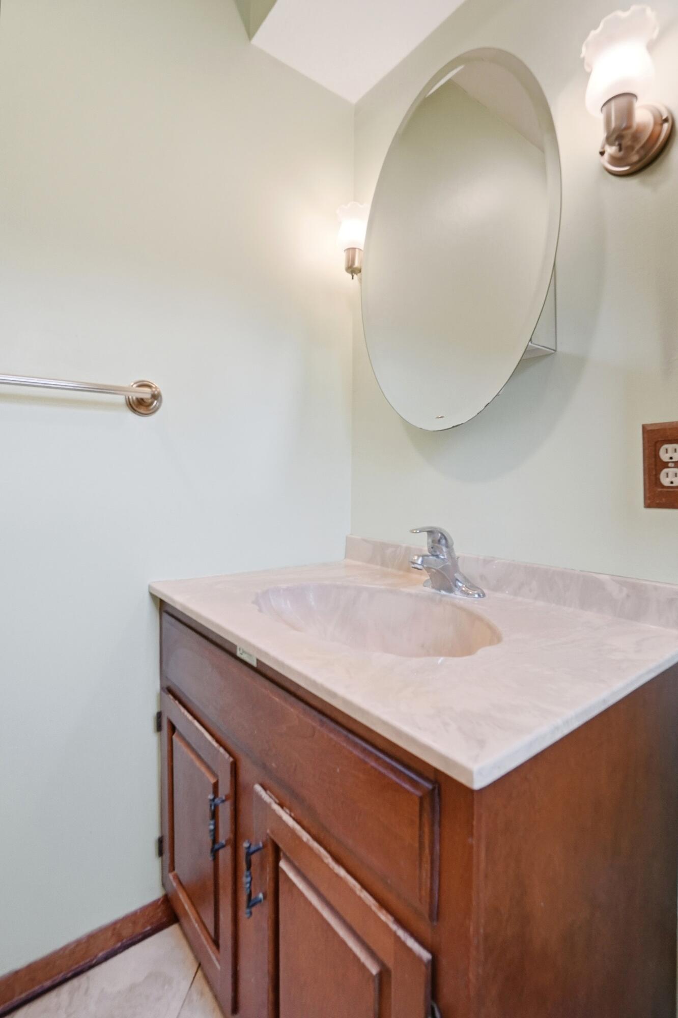 918 Carnation Drive, Wapakoneta, Ohio 45895