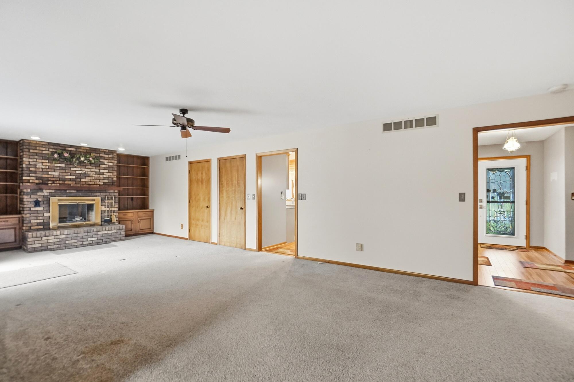 918 Carnation Drive, Wapakoneta, Ohio 45895