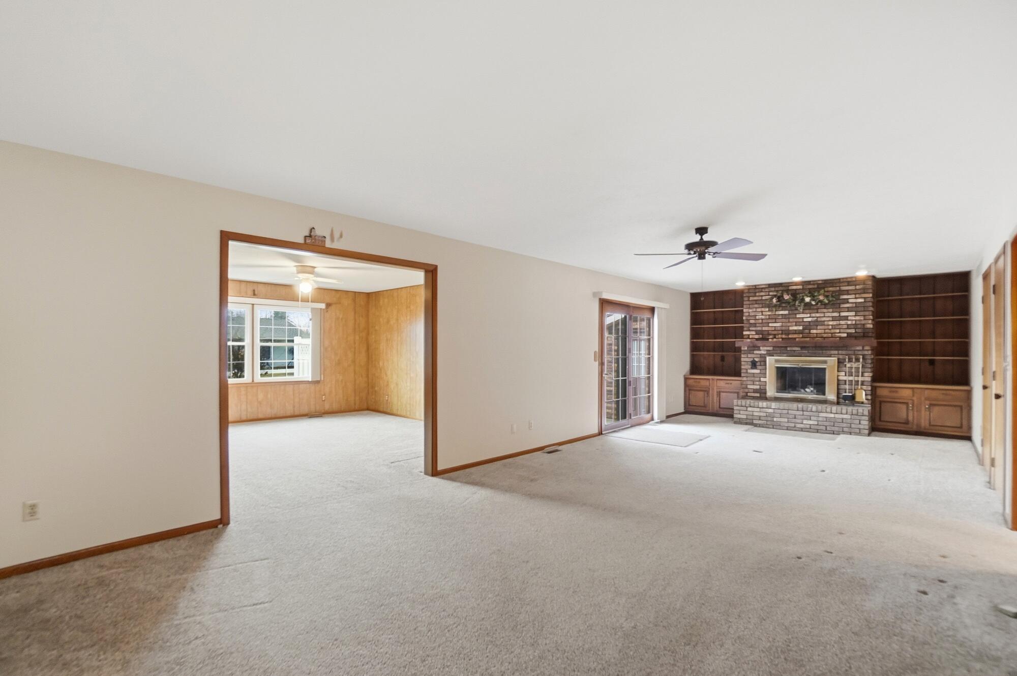 918 Carnation Drive, Wapakoneta, Ohio 45895