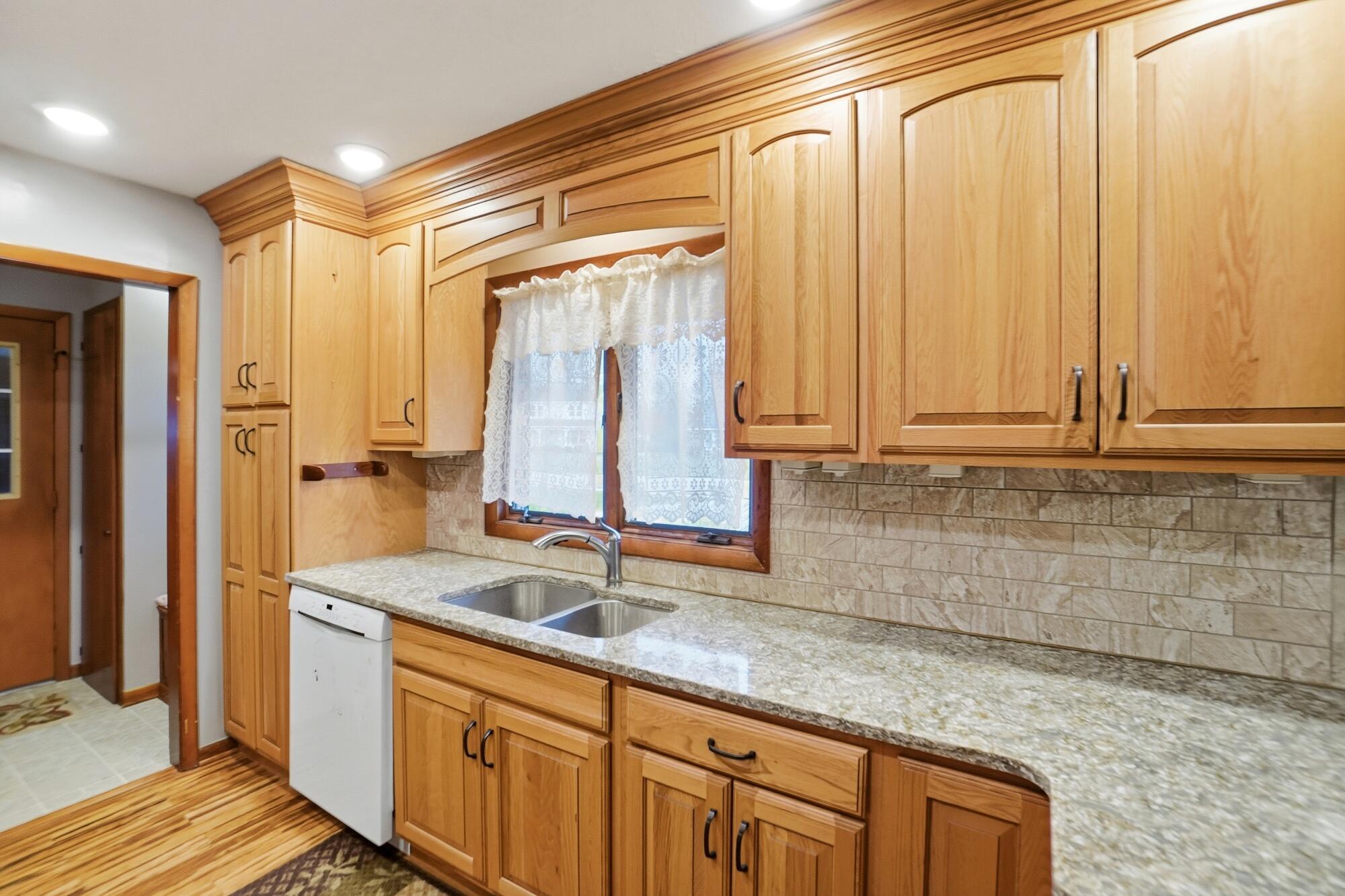 918 Carnation Drive, Wapakoneta, Ohio 45895