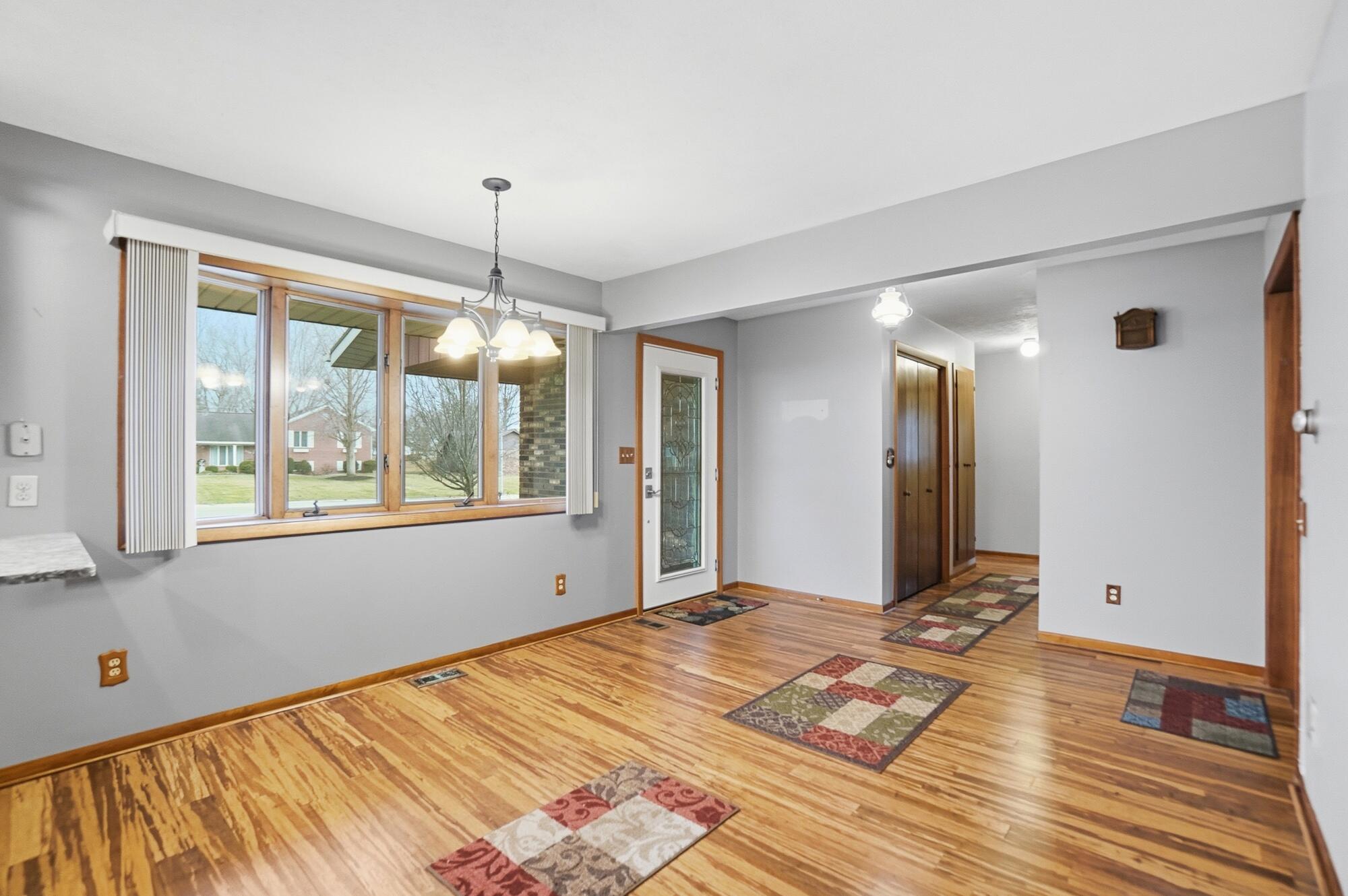 918 Carnation Drive, Wapakoneta, Ohio 45895