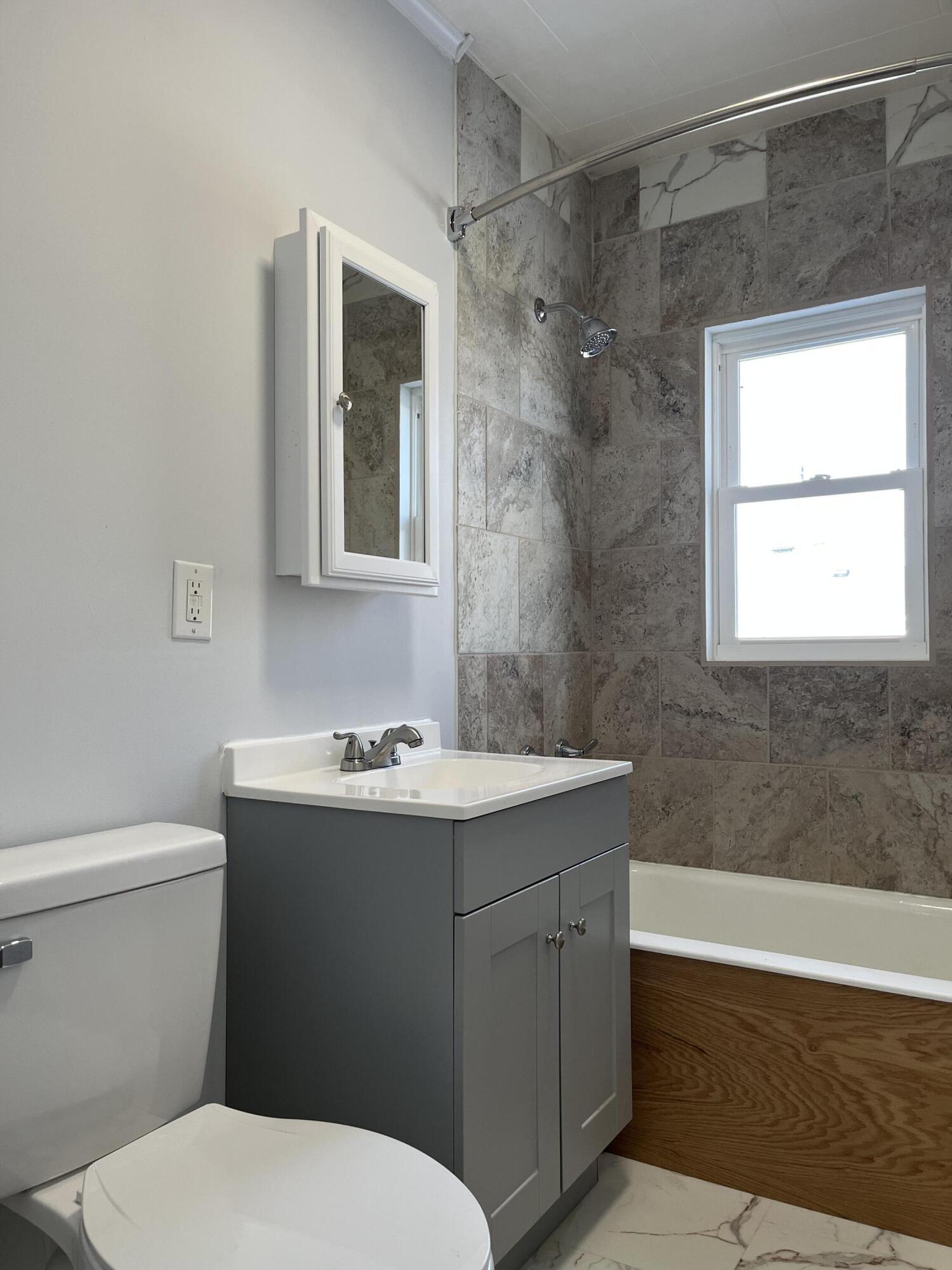 2124 Woodside Avenue, Springfield, Ohio 45503