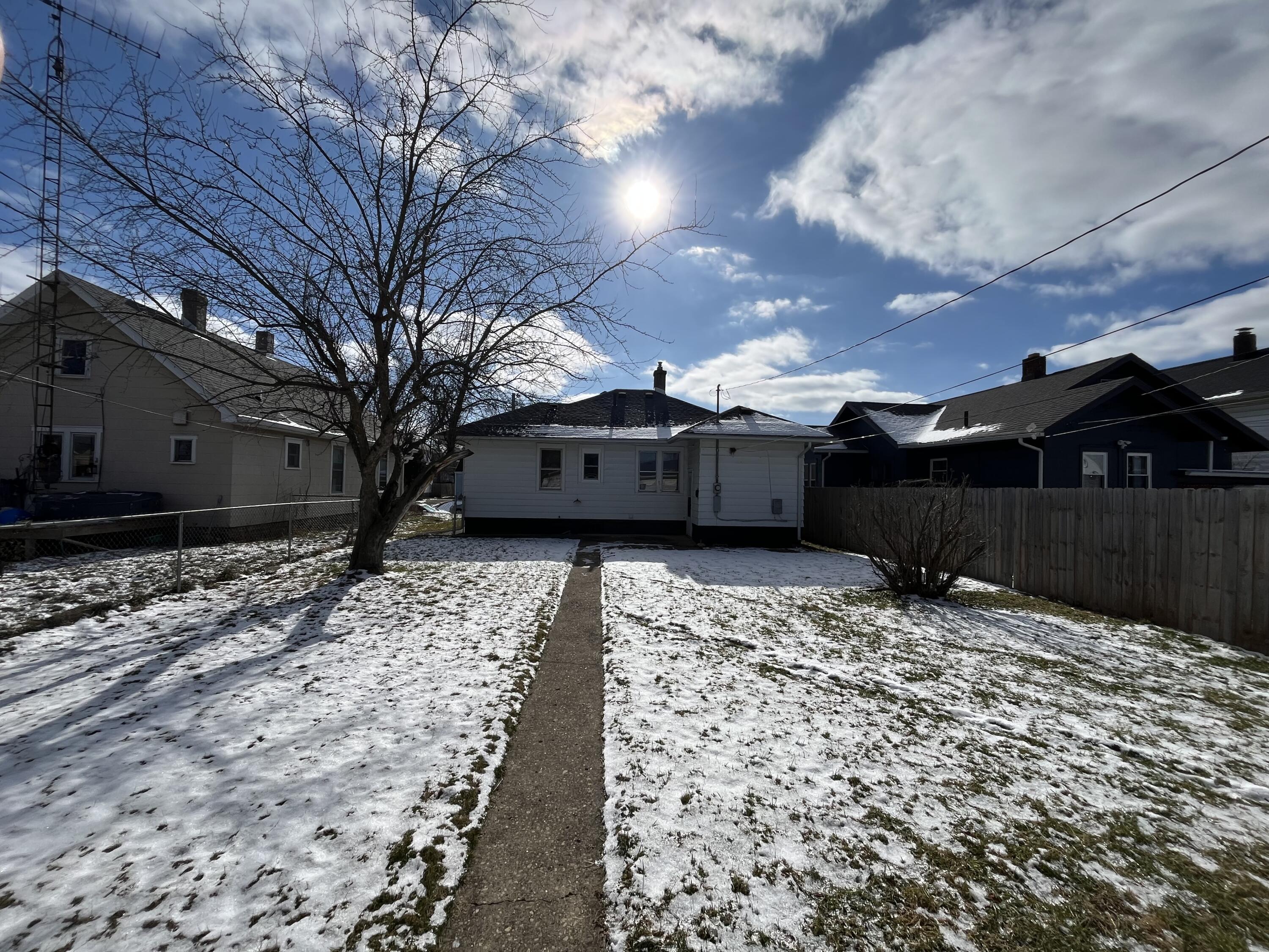 2124 Woodside Avenue, Springfield, Ohio 45503