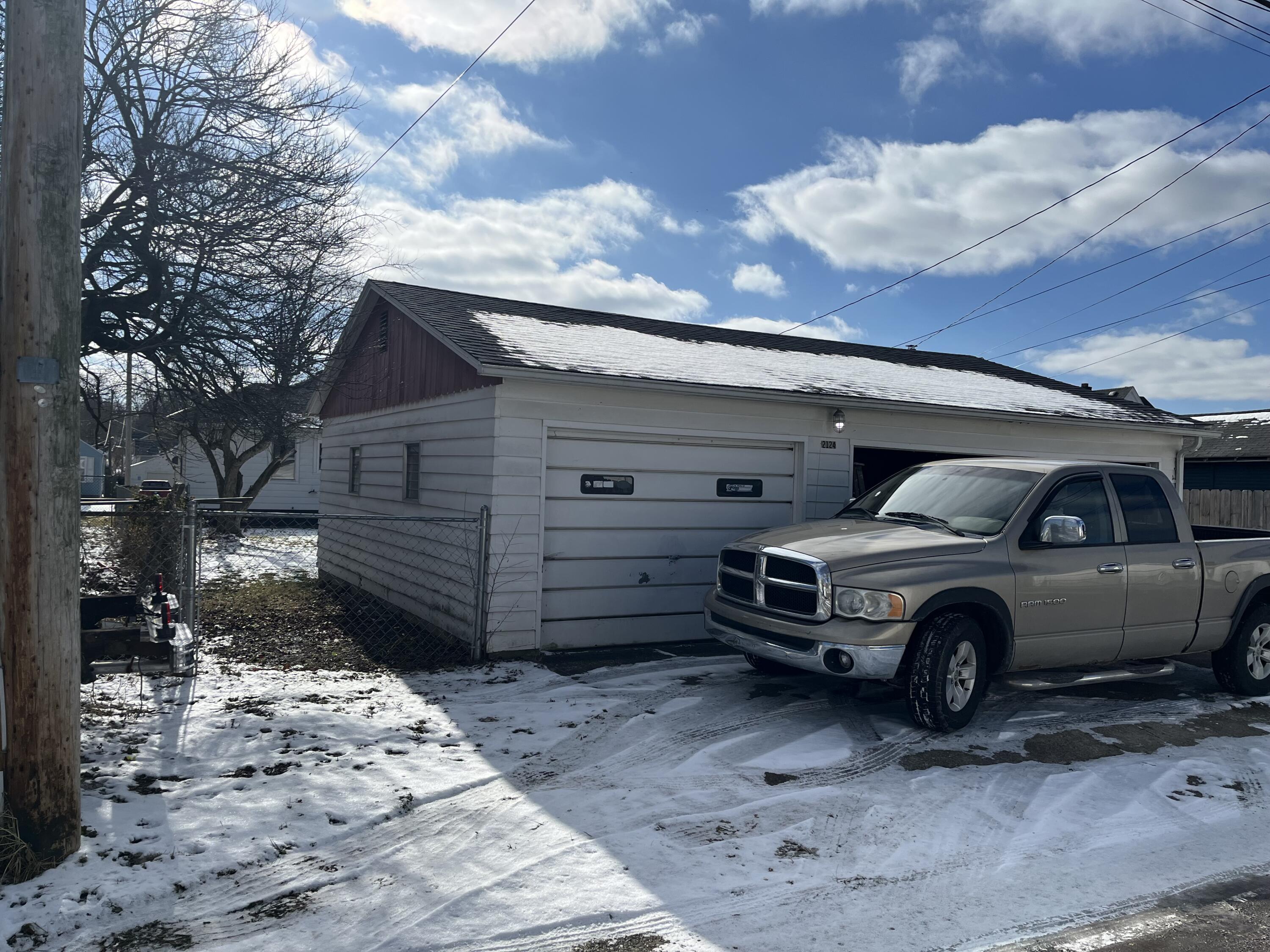 2124 Woodside Avenue, Springfield, Ohio 45503