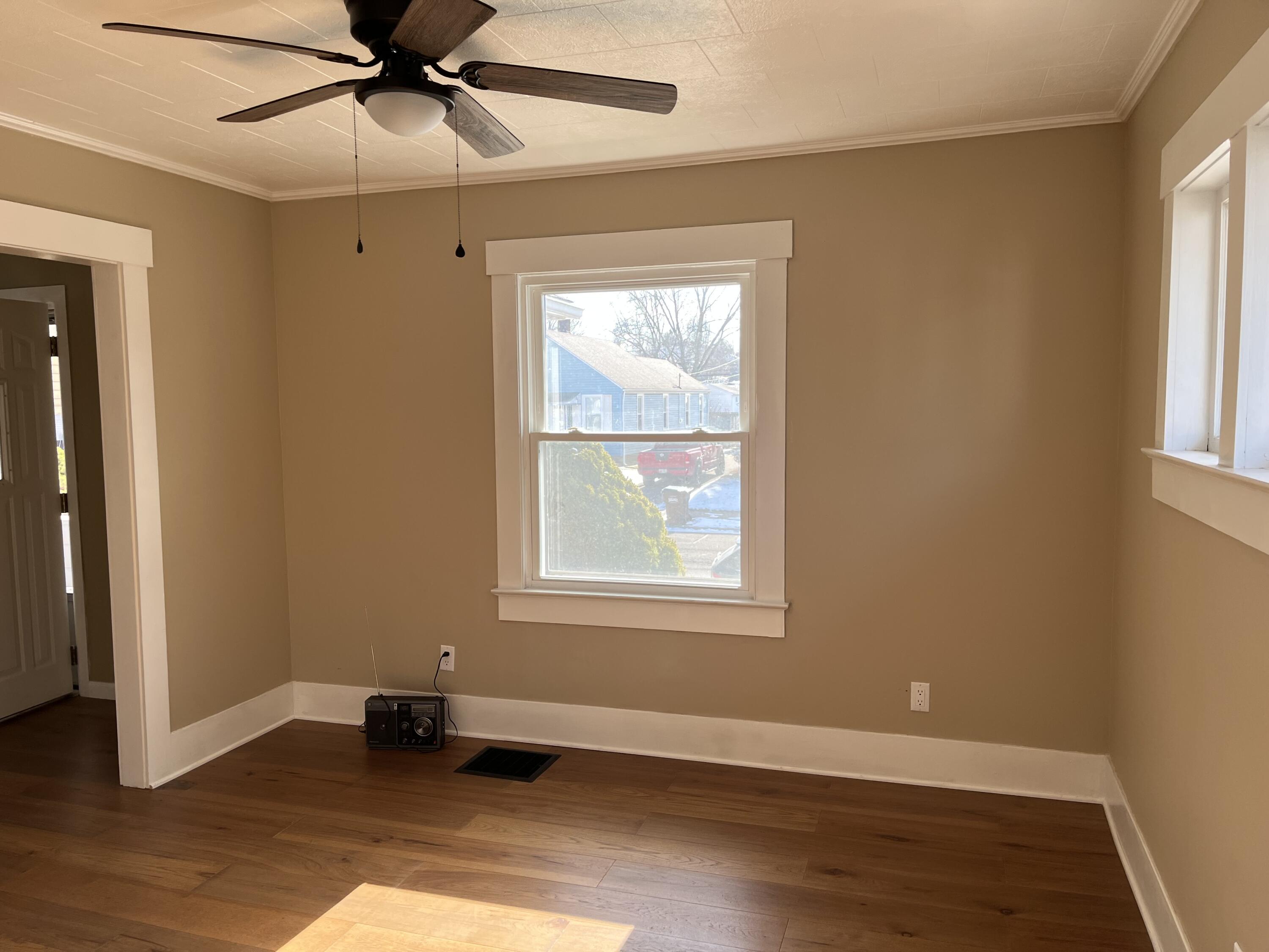 2124 Woodside Avenue, Springfield, Ohio 45503