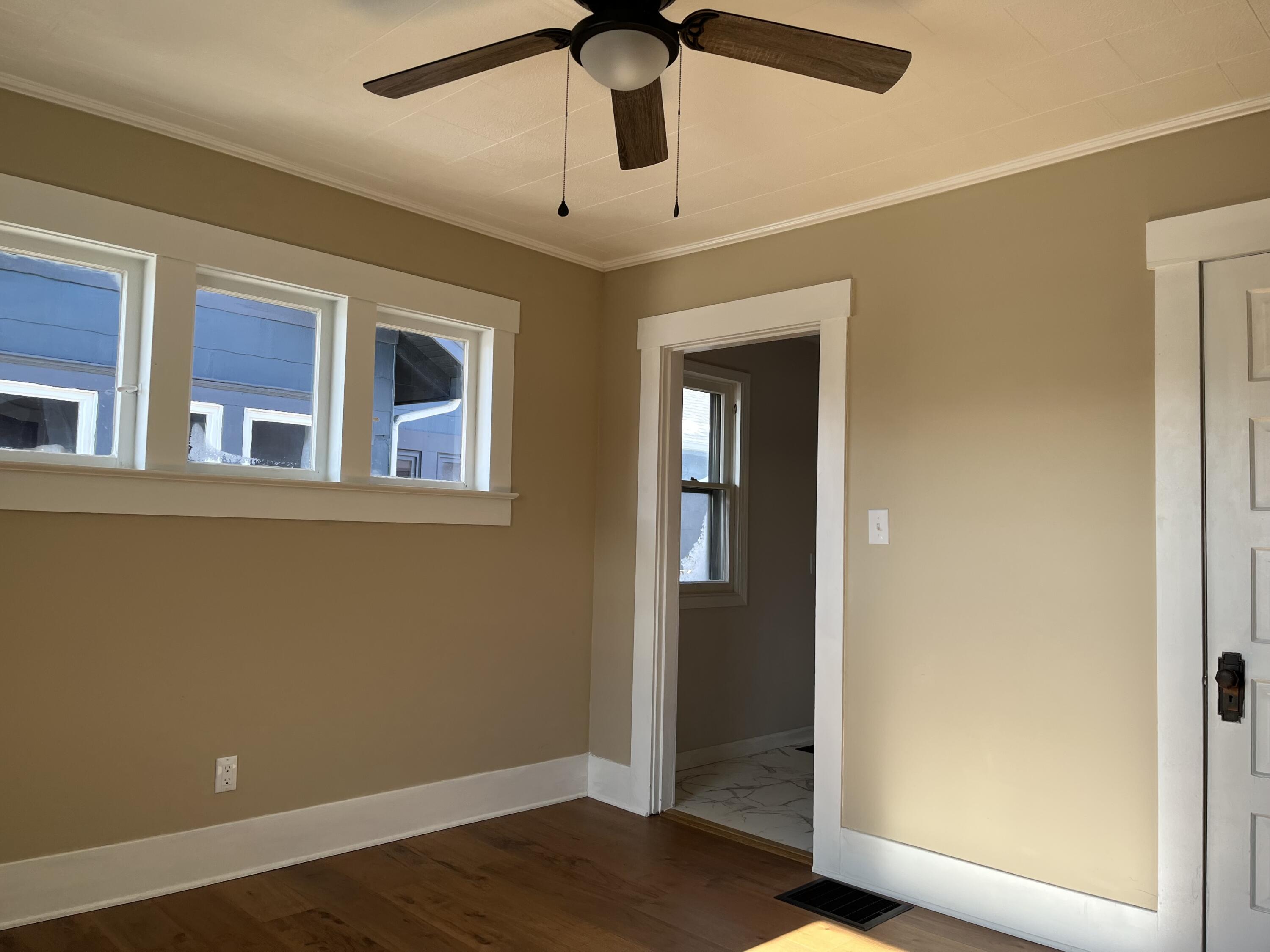 2124 Woodside Avenue, Springfield, Ohio 45503