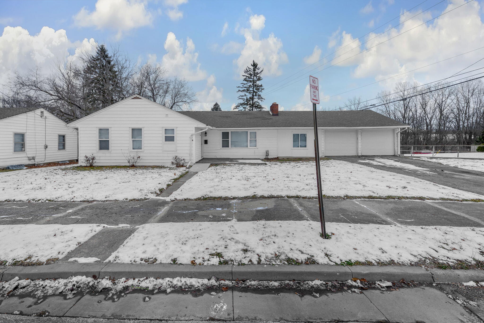 2560 Kenton Street, Springfield, Ohio 45505