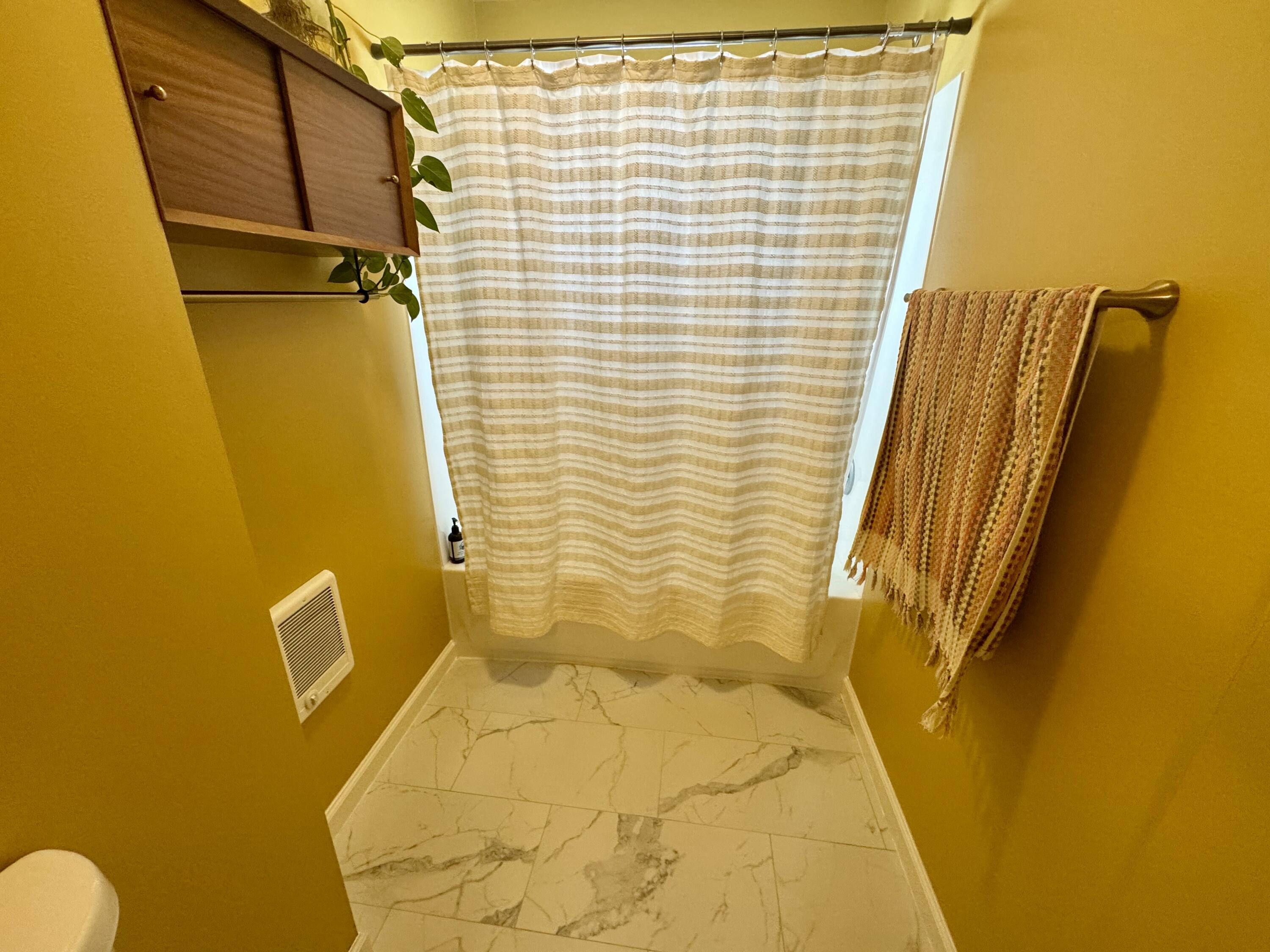 324 Westminster Street, Waynesfield, Ohio 45896