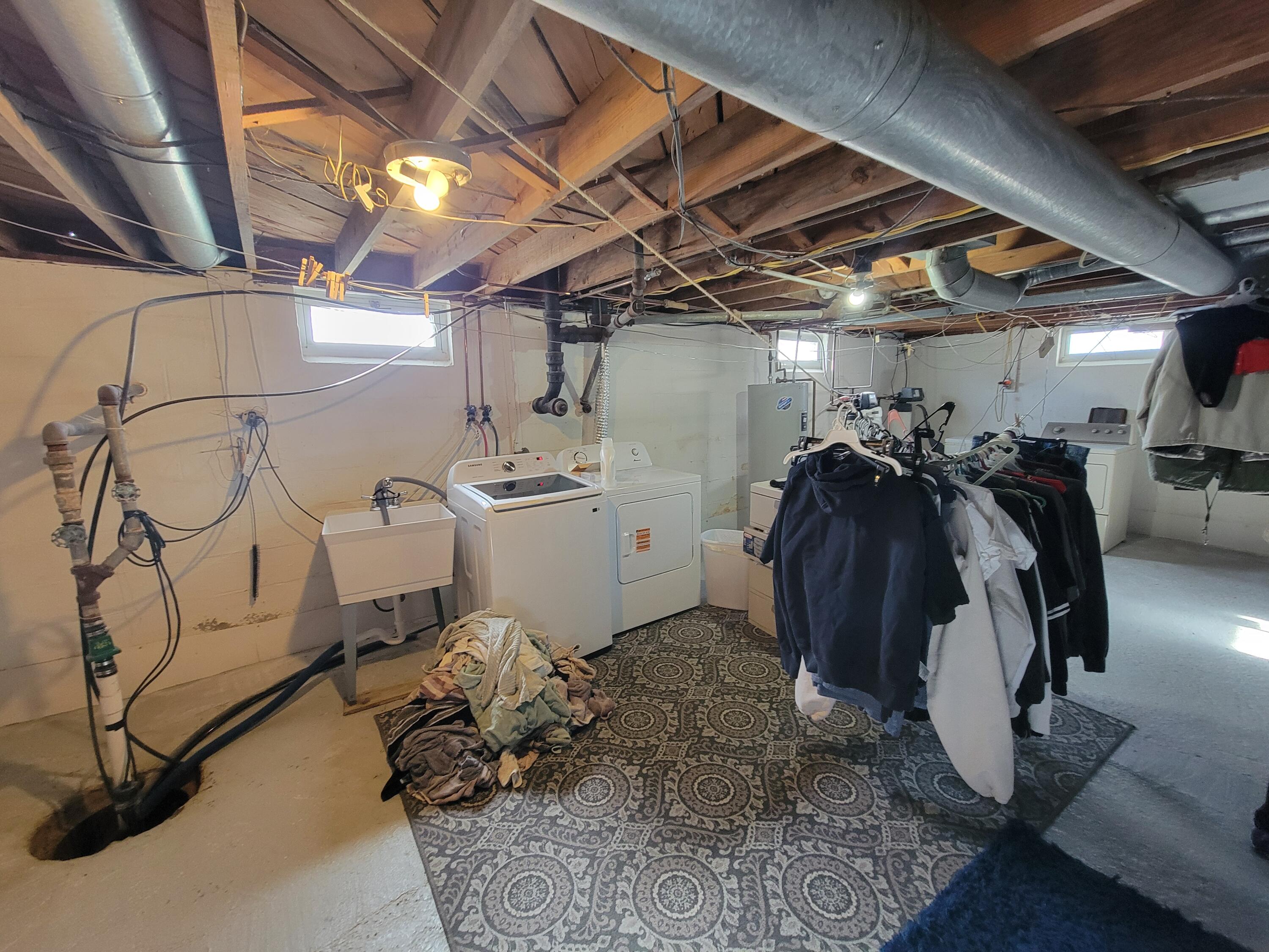 3891 New Carlisle Pike, Springfield, Ohio 45504