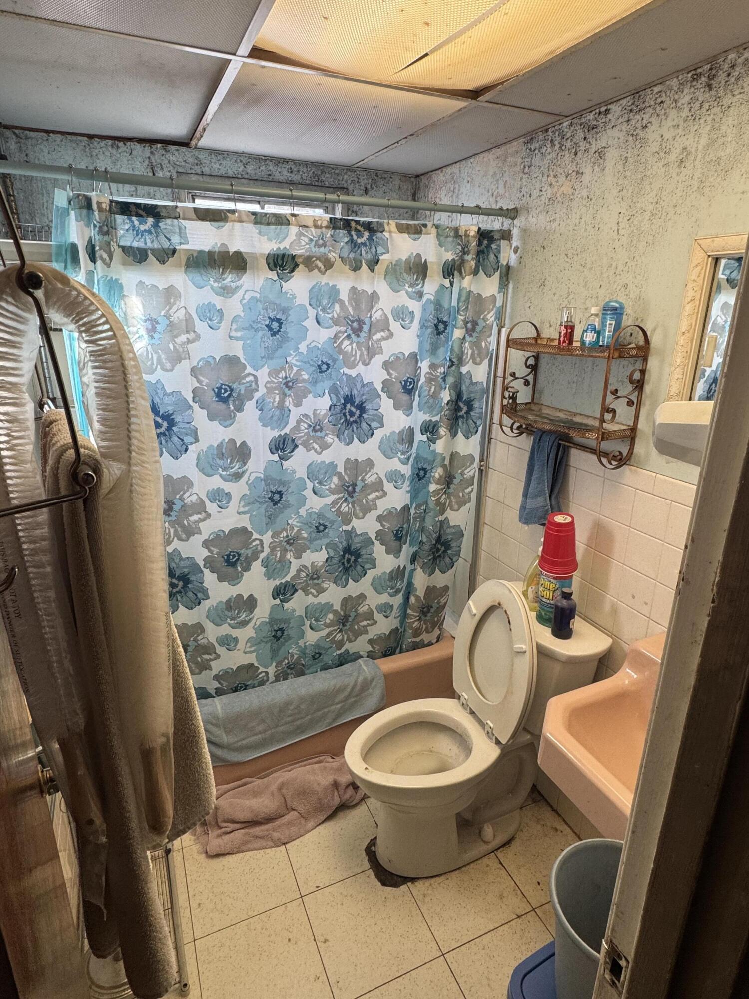 372 Ridge Road, Springfield, Ohio 45503