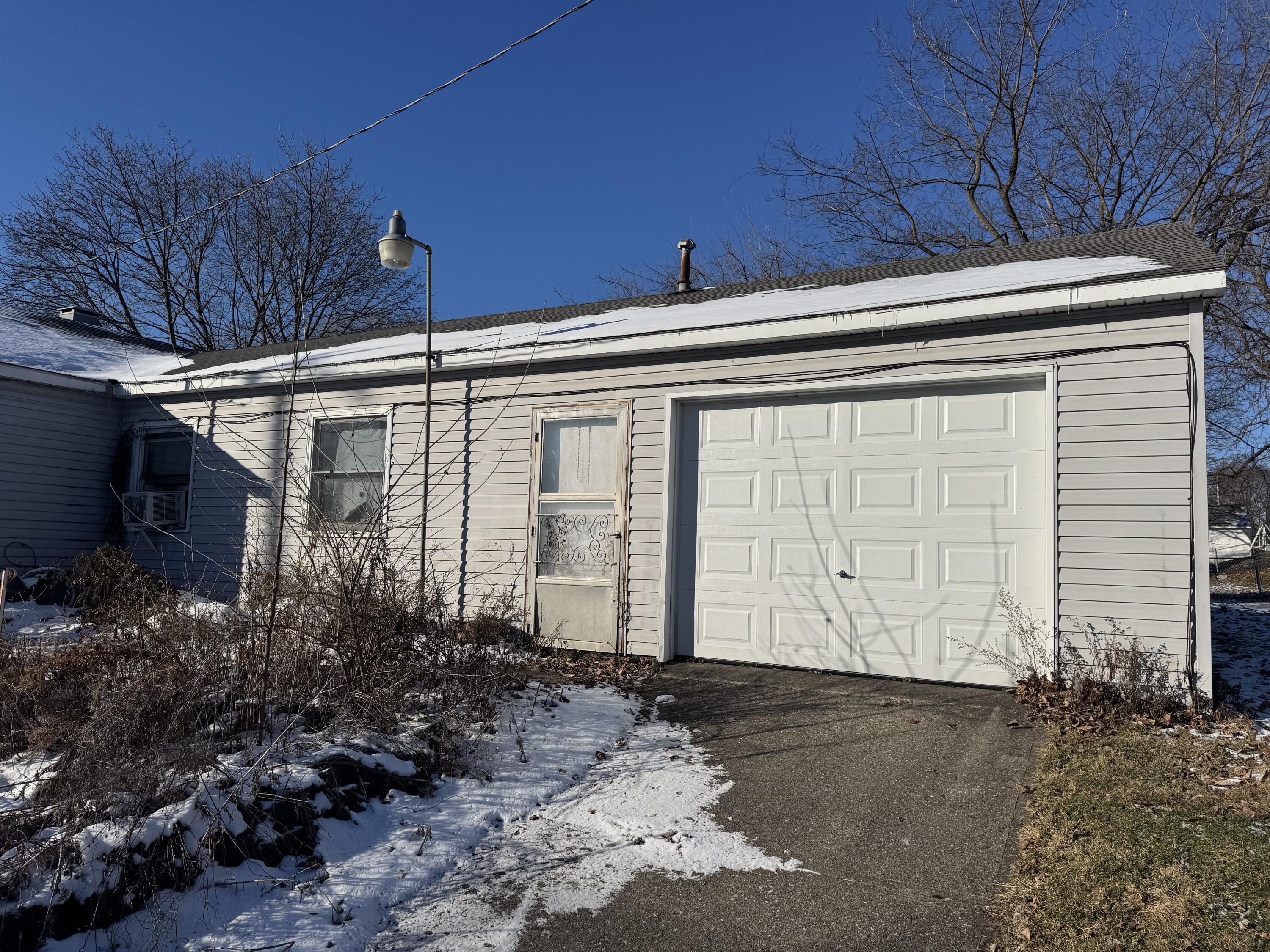 372 Ridge Road, Springfield, Ohio 45503