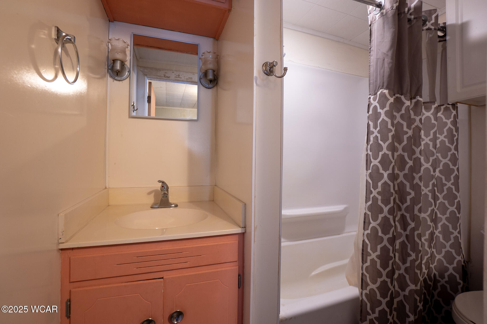 132 Main Street, Benton Ridge, Ohio