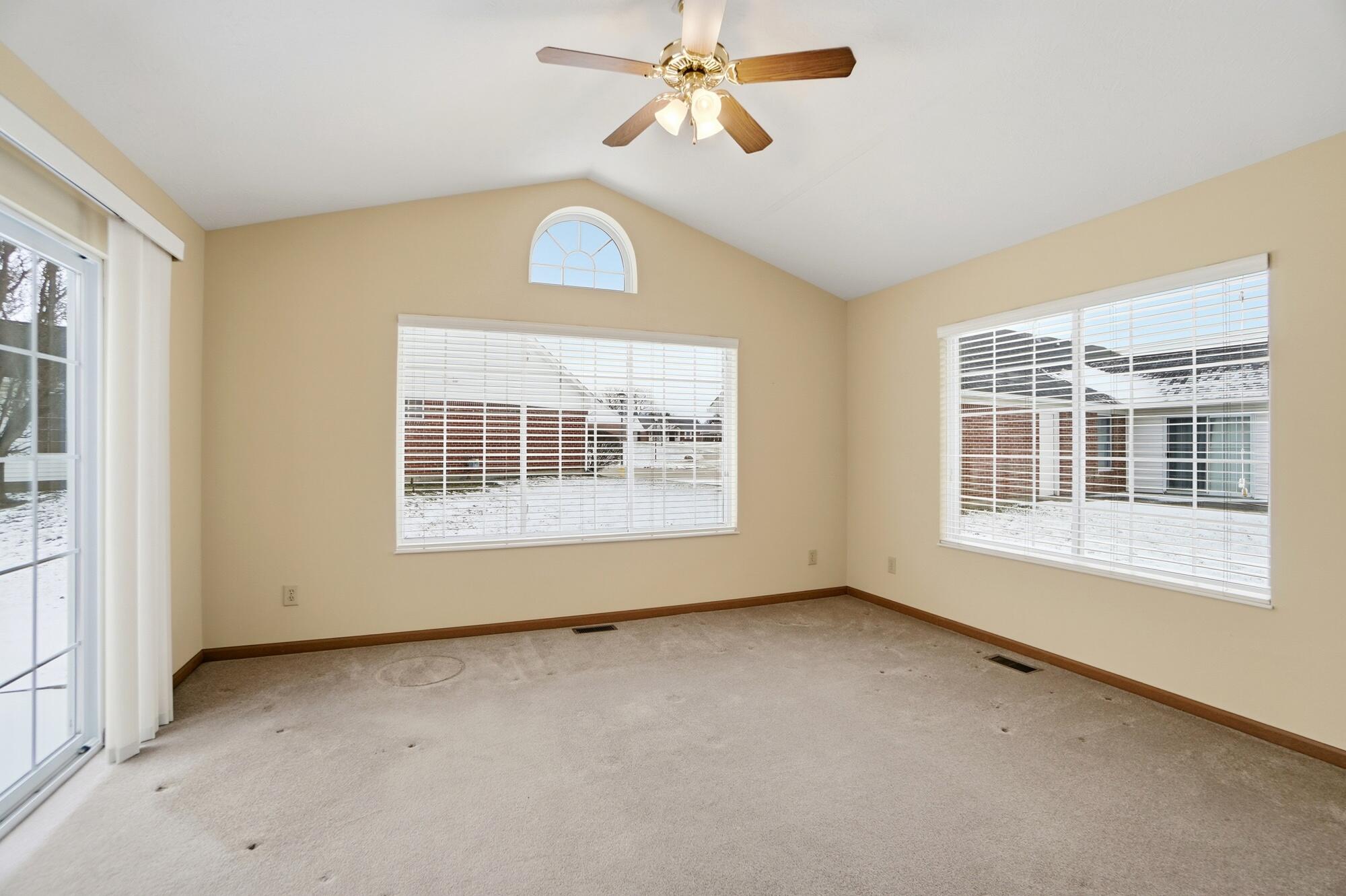 1711 Pinehurst Drive, Springfield, Ohio 45502