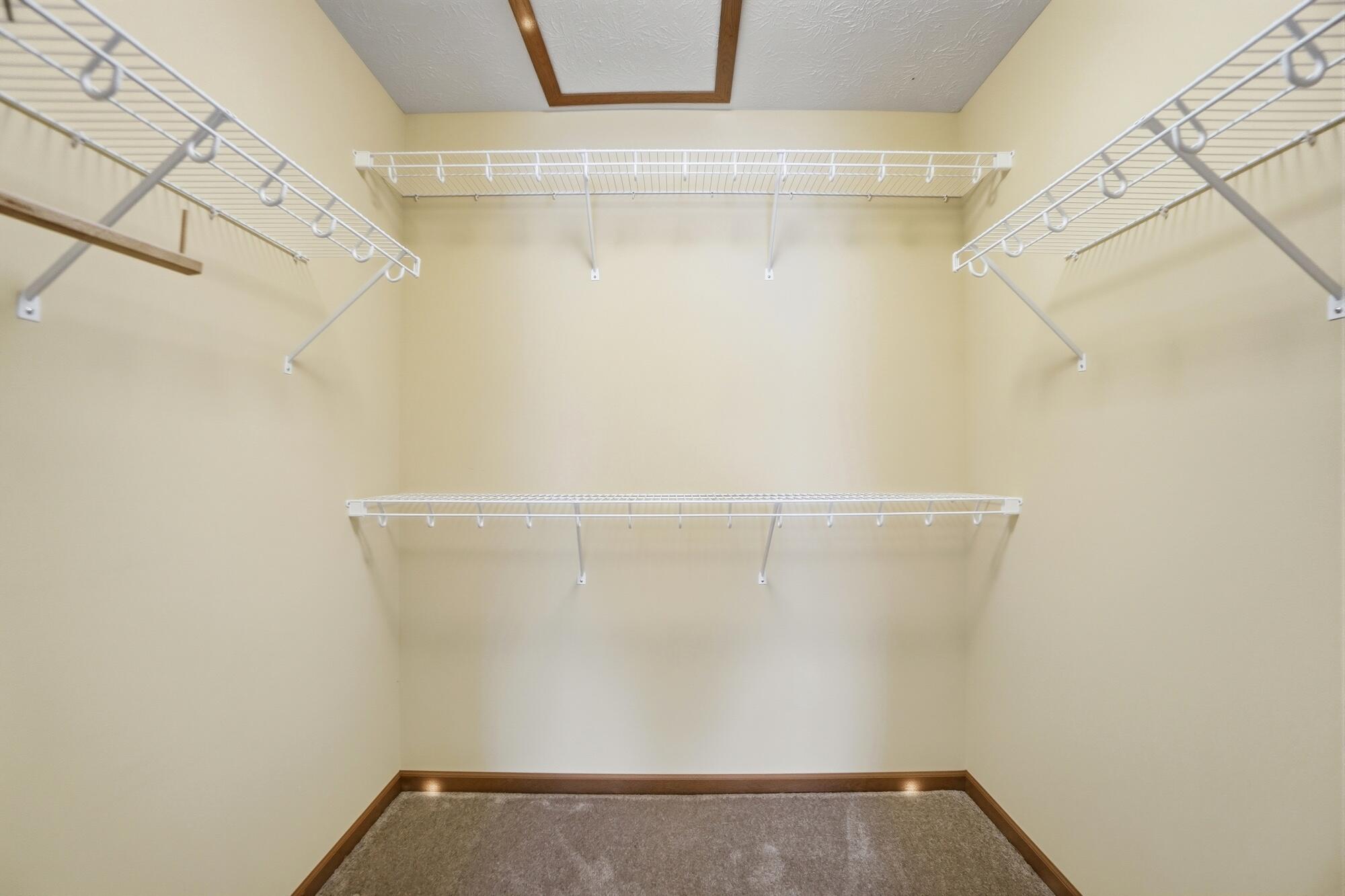 1711 Pinehurst Drive, Springfield, Ohio 45502