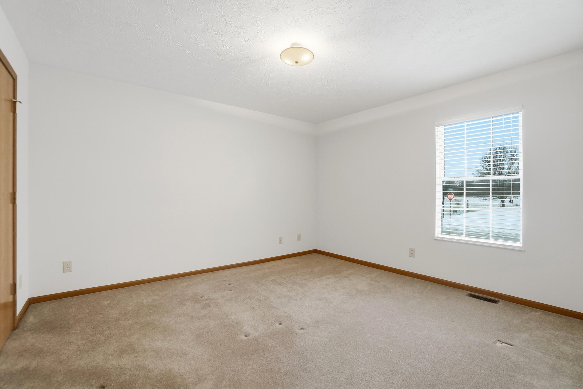 1711 Pinehurst Drive, Springfield, Ohio 45502