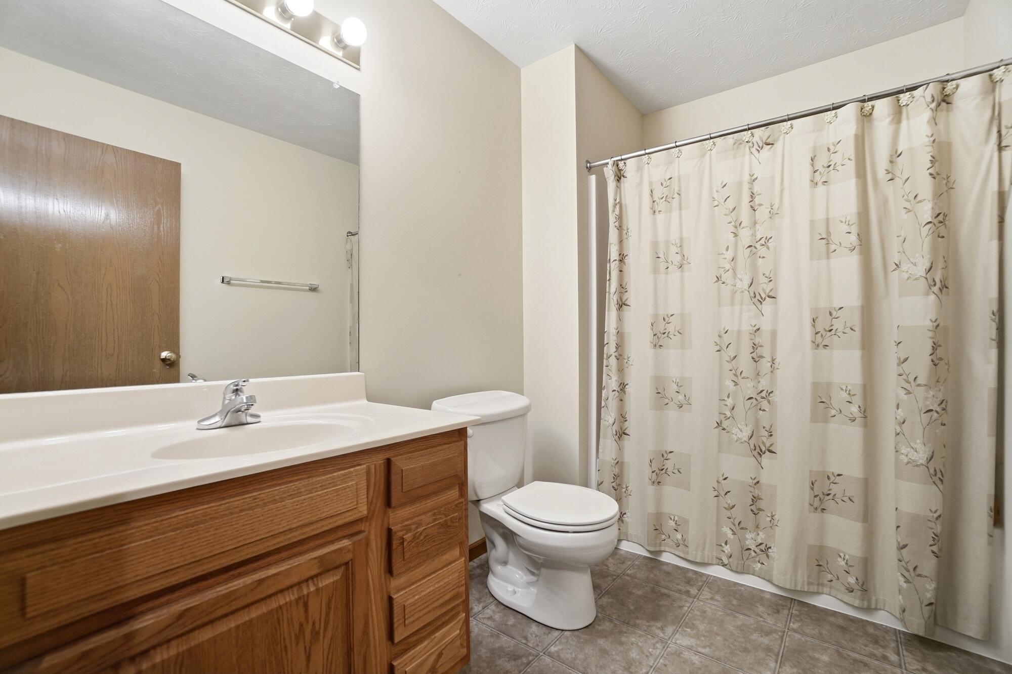 1711 Pinehurst Drive, Springfield, Ohio 45502