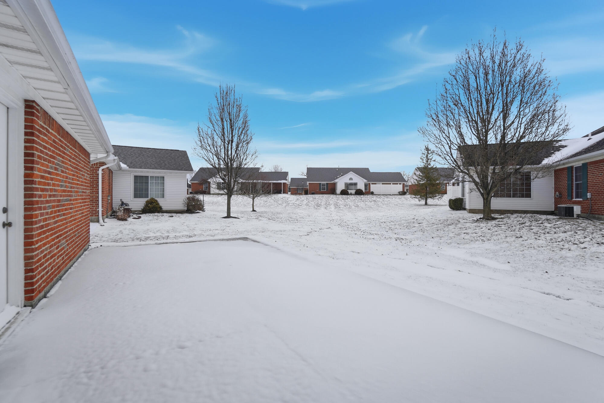 1711 Pinehurst Drive, Springfield, Ohio 45502