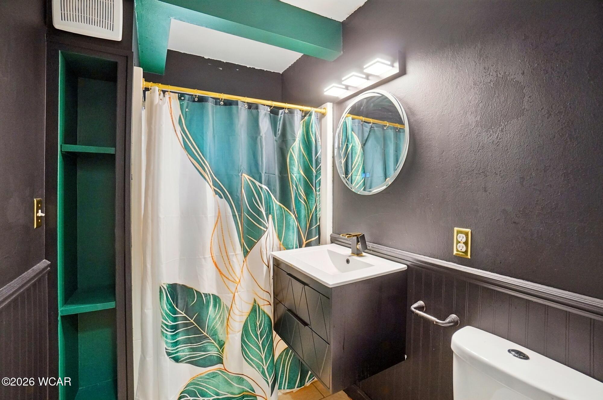 1572 Clinton Street, Defiance, Ohio