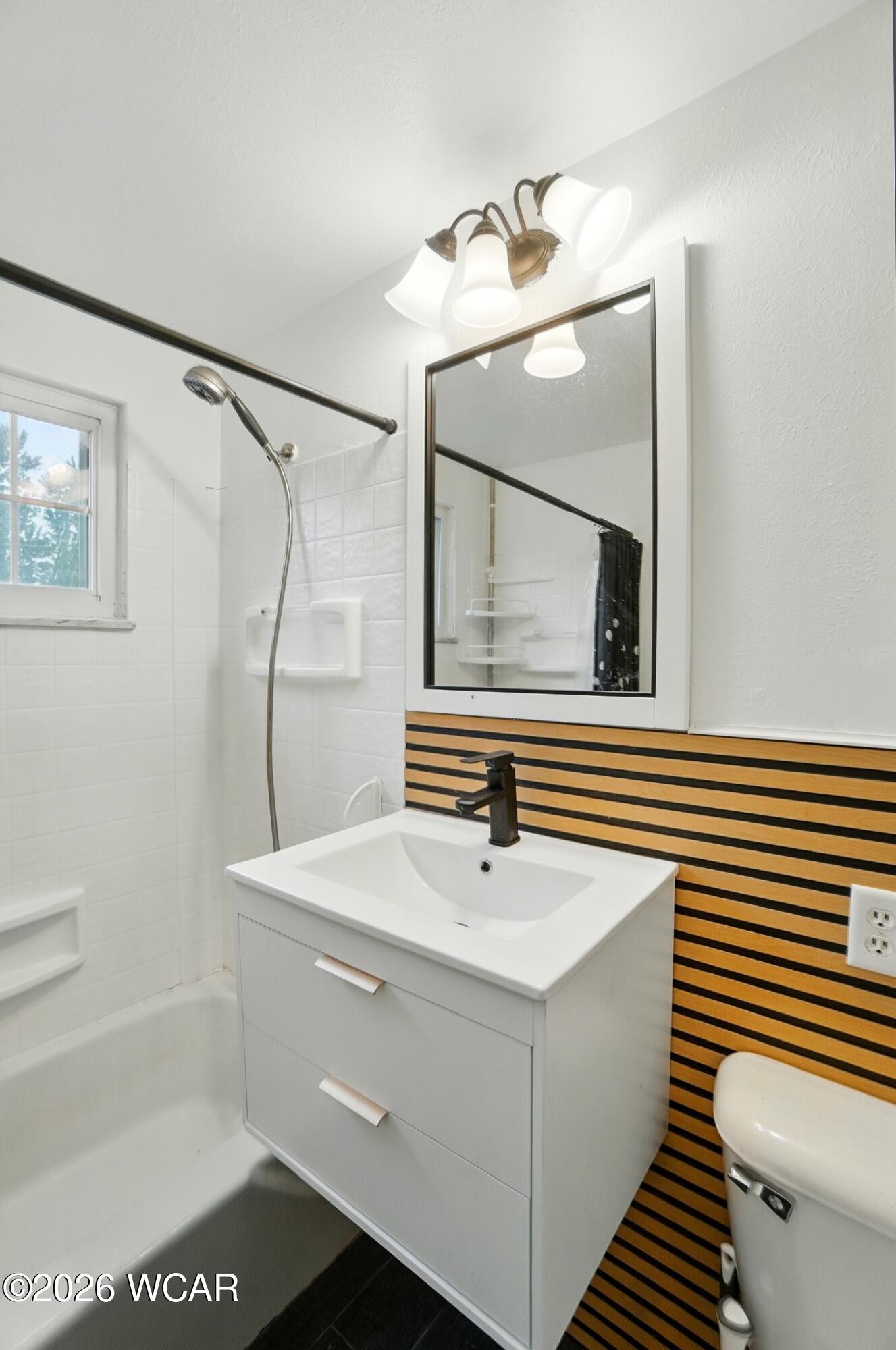 1572 Clinton Street, Defiance, Ohio