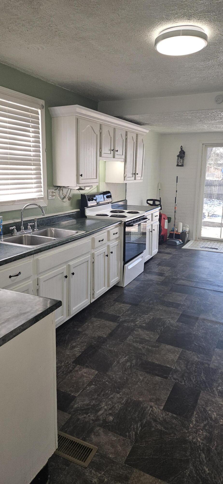 736 Gordon Street, Piqua, Ohio 45356