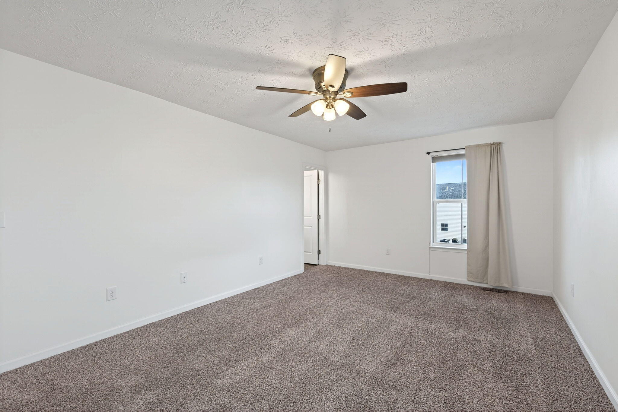 63 Waterford Boulevard, Fairborn, Ohio 45324