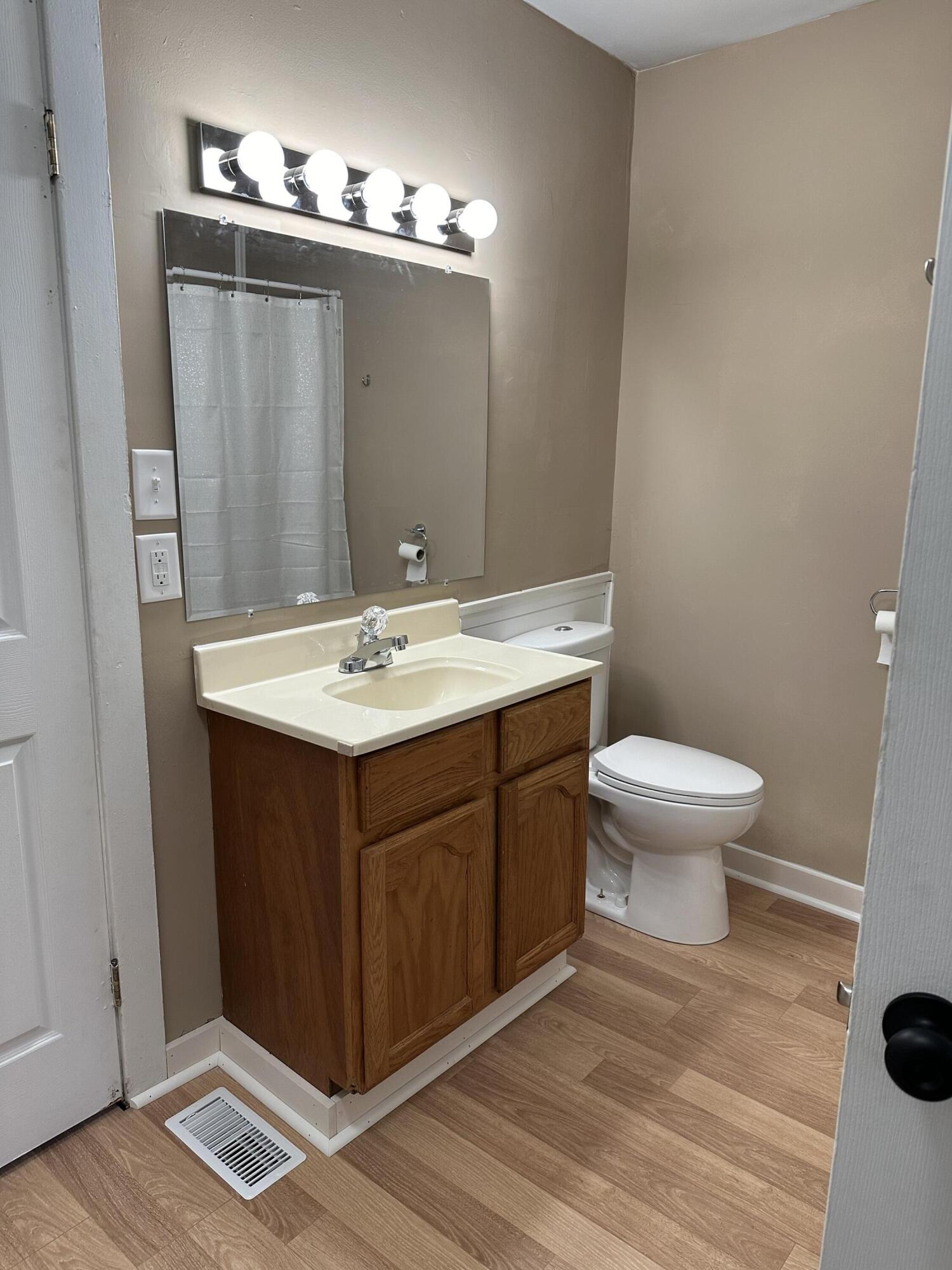 442 Edwards Street, Ada, Ohio 45810