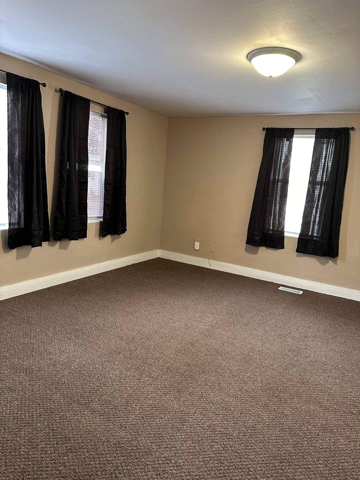 442 Edwards Street, Ada, Ohio 45810