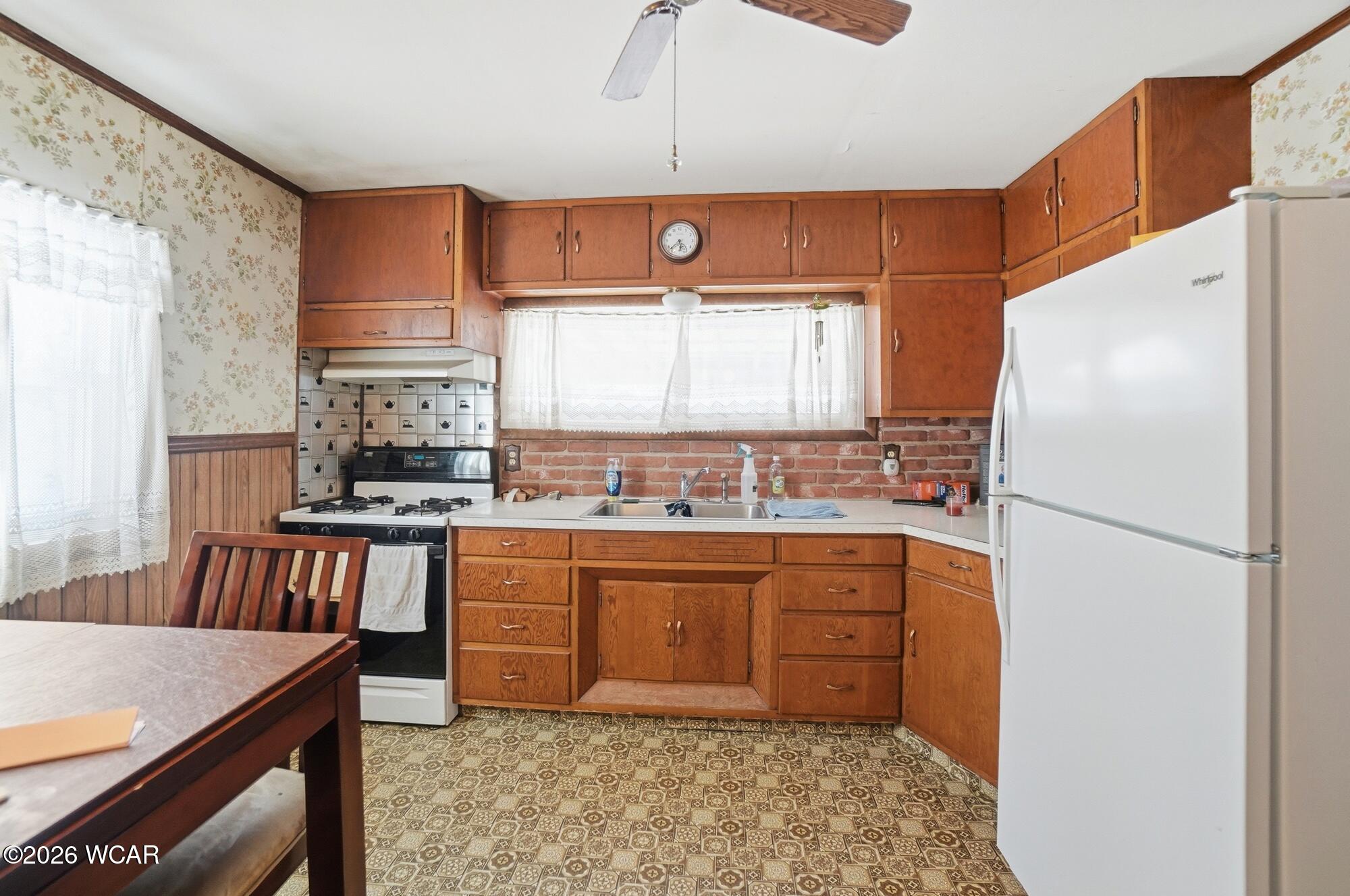 606 Highland Avenue, Wapakoneta, Ohio