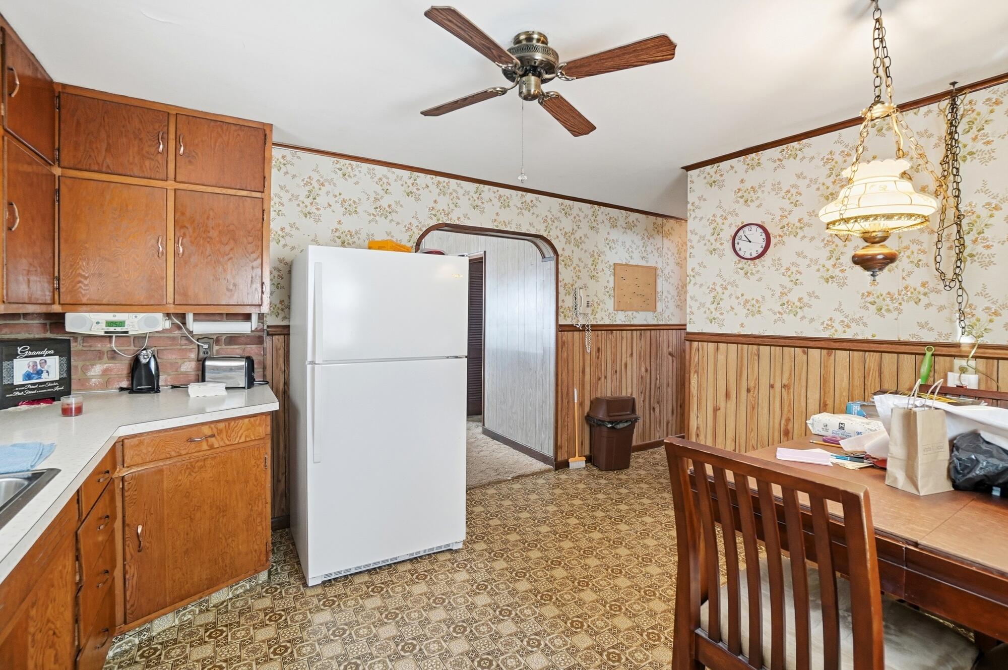 606 Highland Avenue, Wapakoneta, Ohio 45895