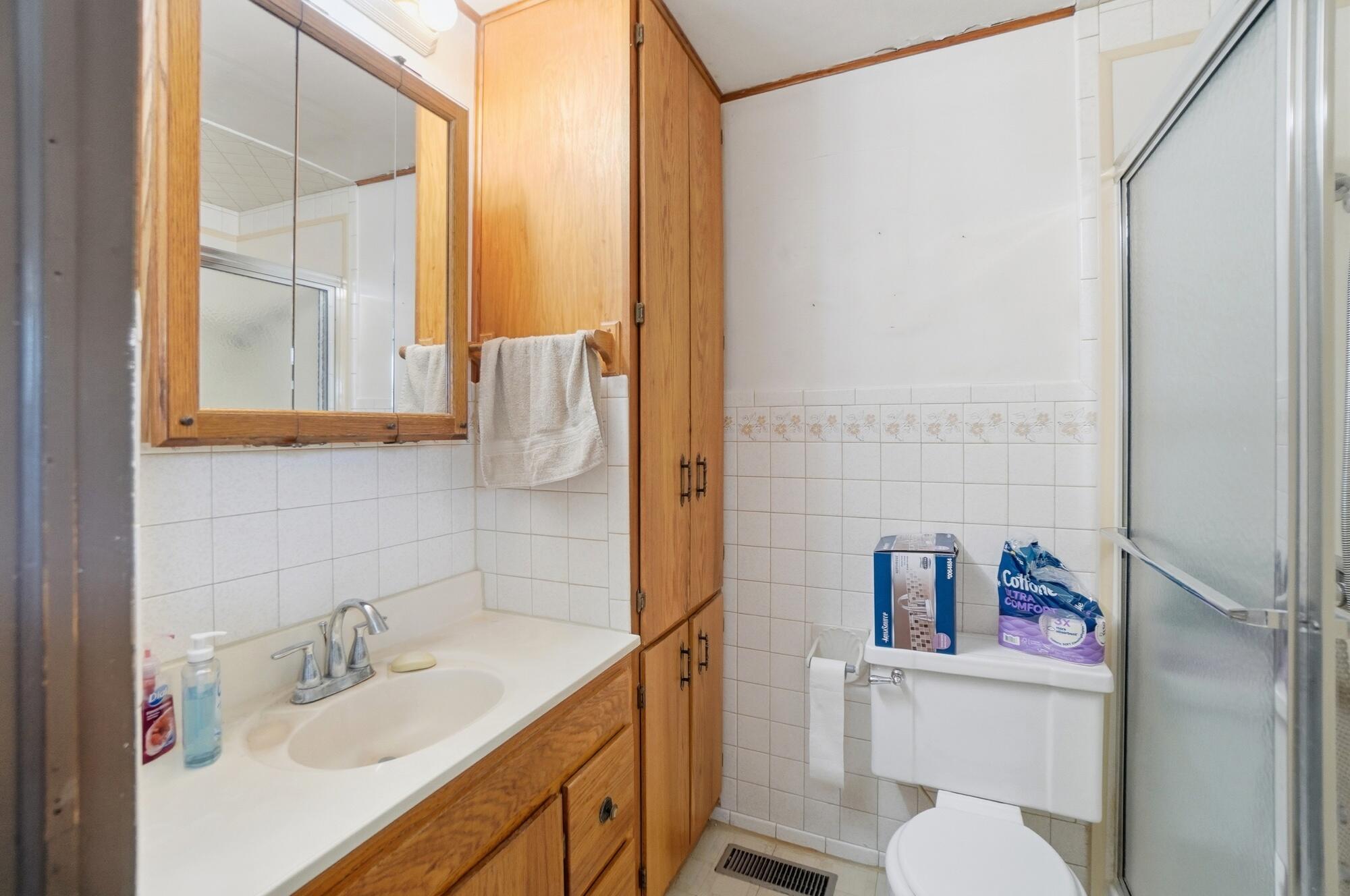 606 Highland Avenue, Wapakoneta, Ohio 45895