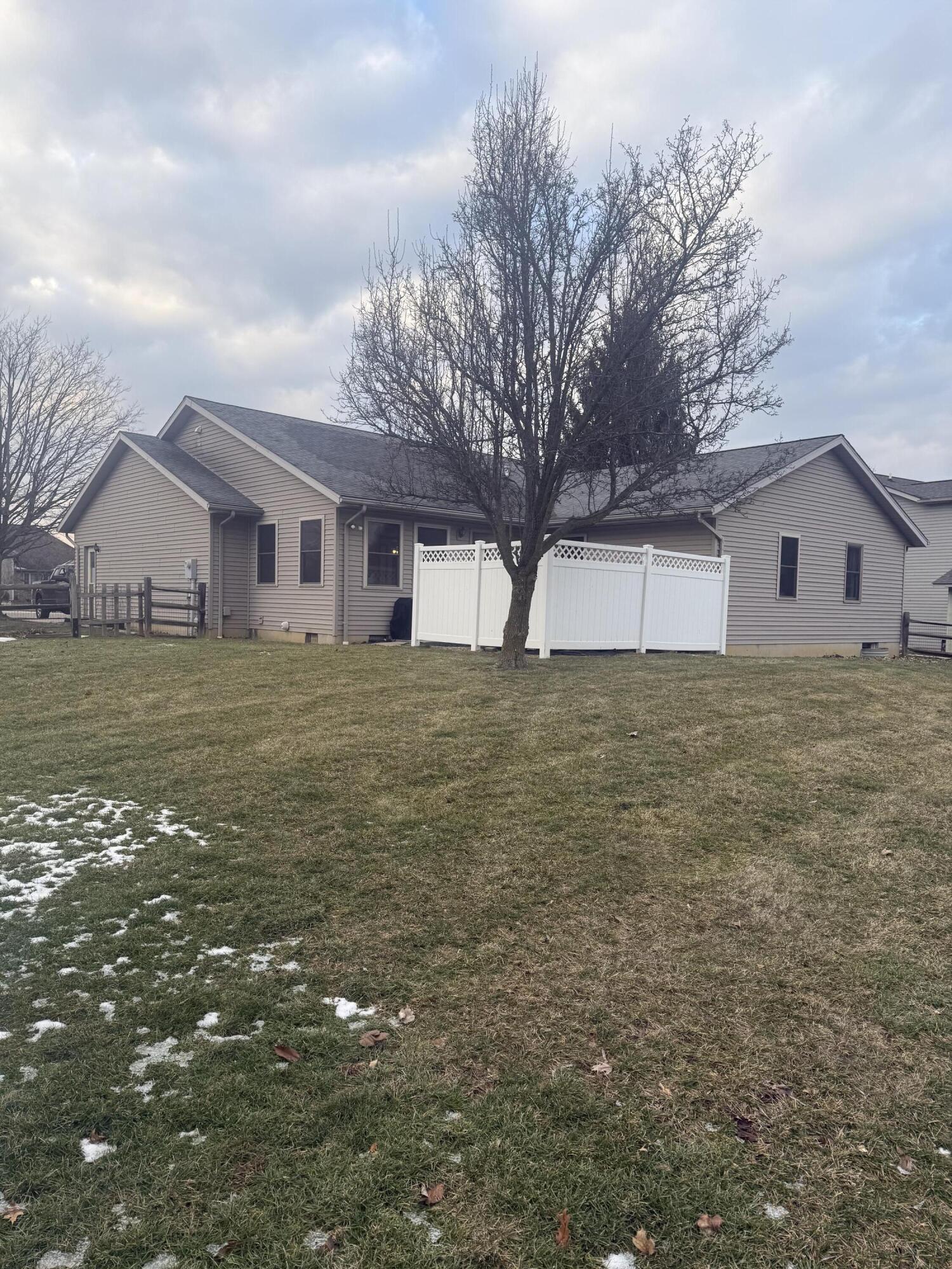 637 Greenbriar Court, Sidney, Ohio 45365