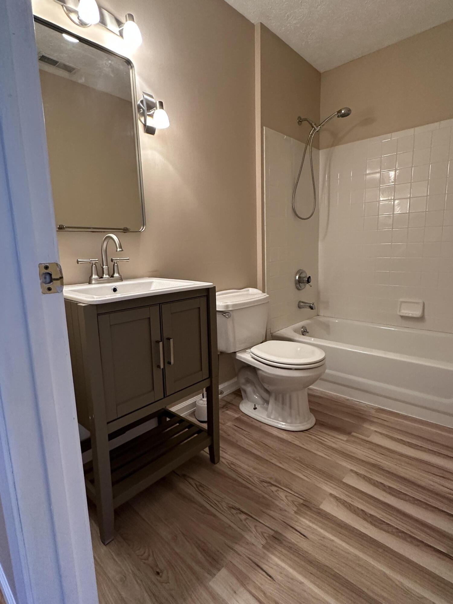 6615 Hedington Square, Dayton, Ohio 45459