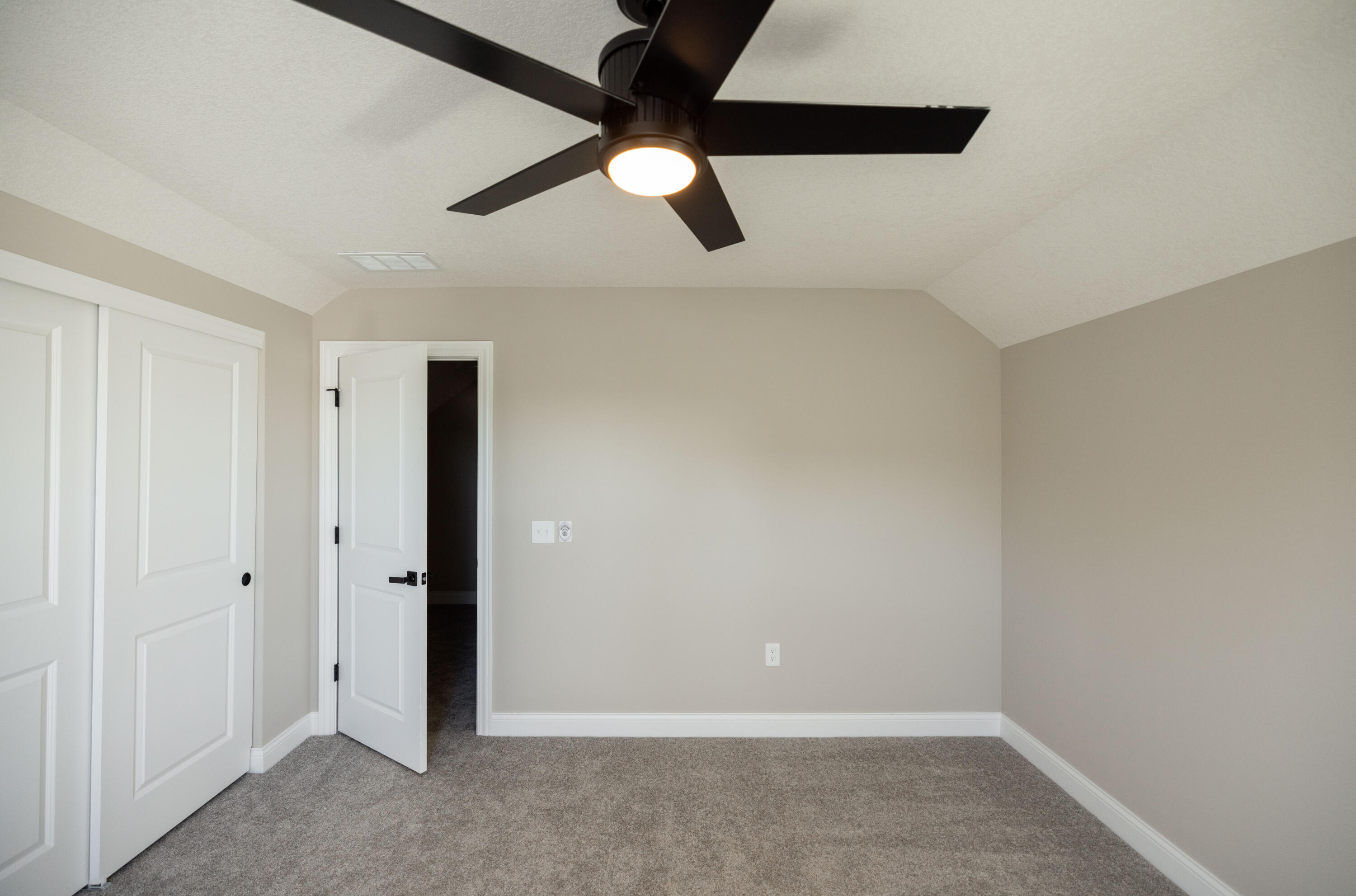 1505 Kingsgate Road, Springfield, Ohio 45502