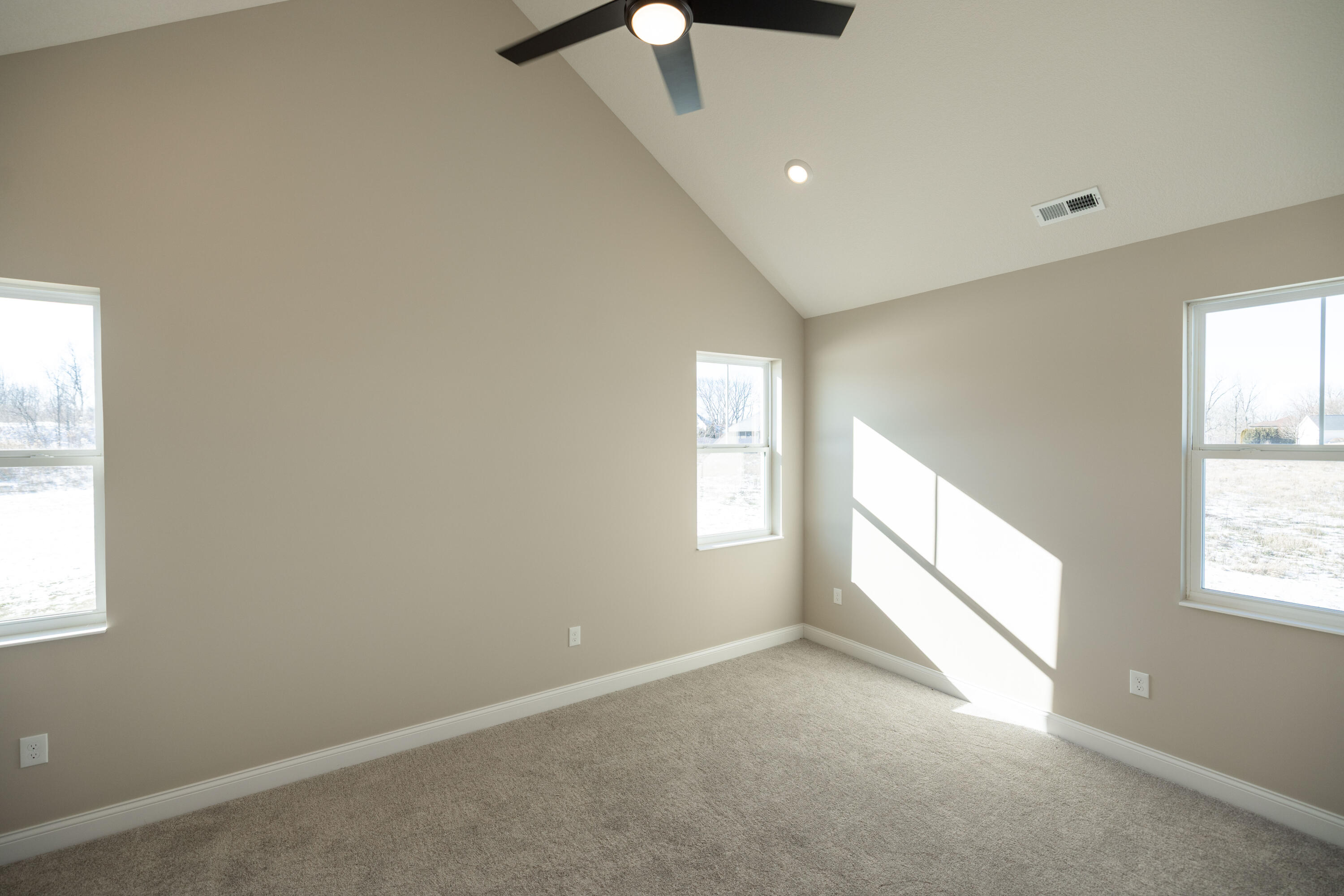 1505 Kingsgate Road, Springfield, Ohio 45502