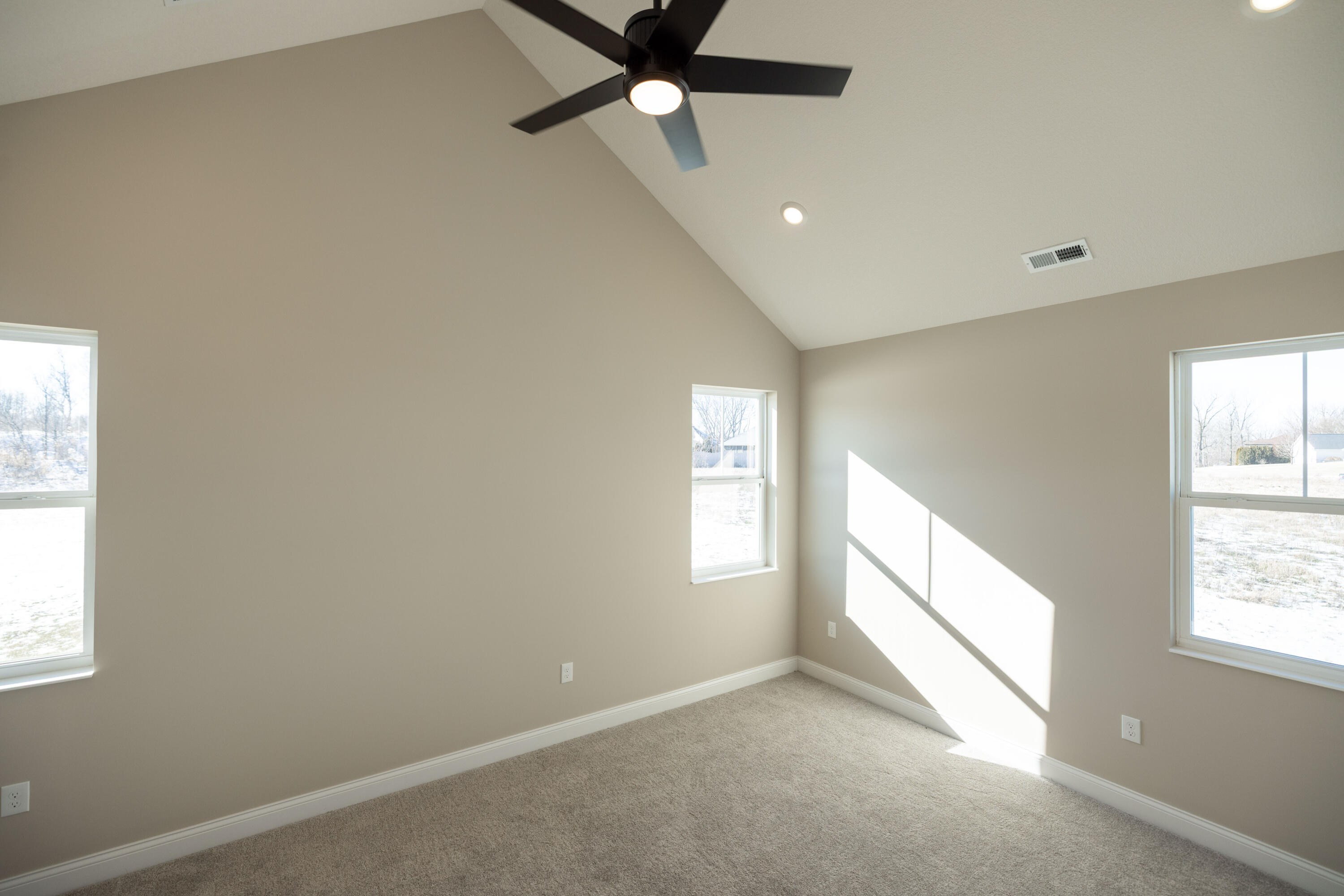 1505 Kingsgate Road, Springfield, Ohio 45502