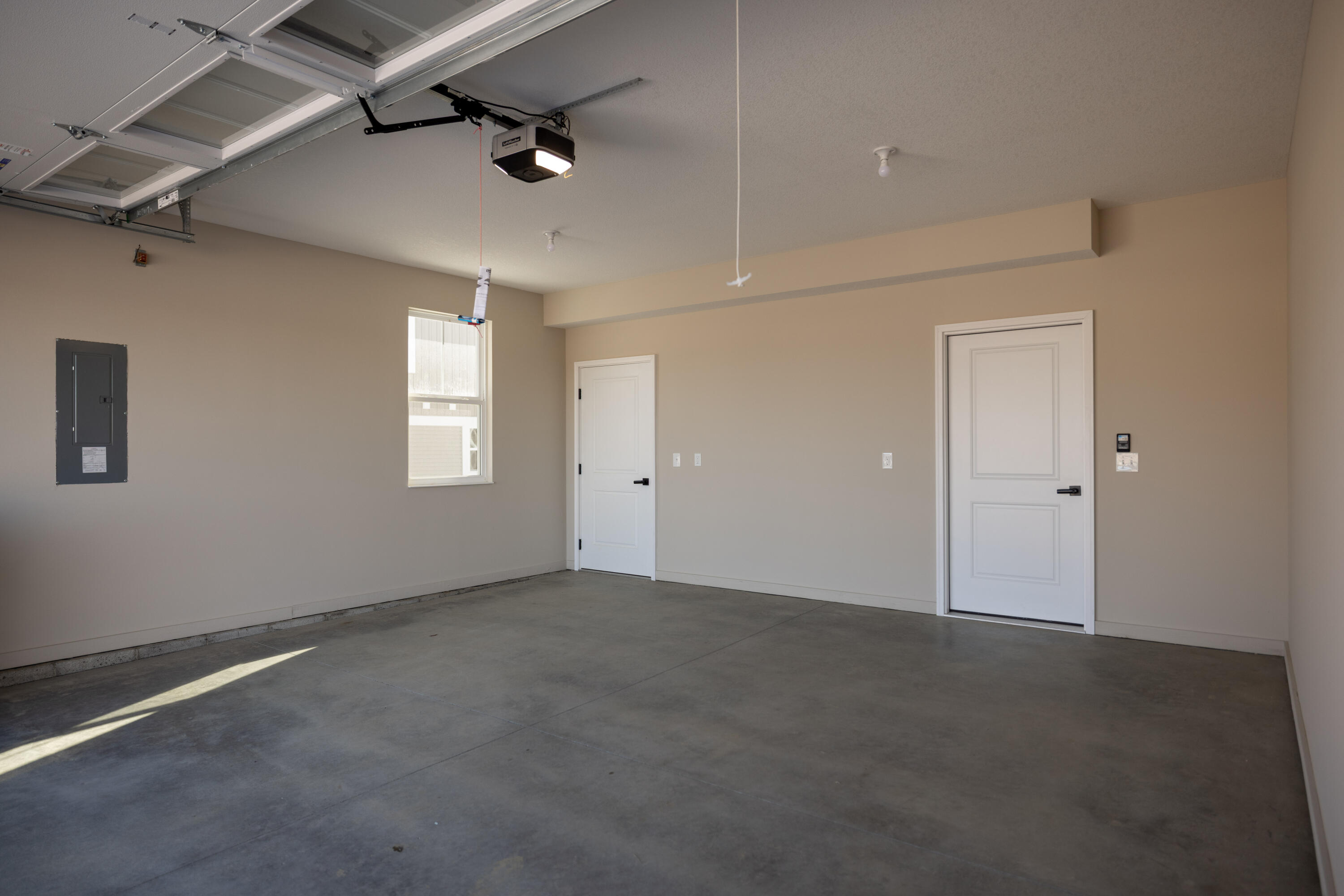 1505 Kingsgate Road, Springfield, Ohio 45502